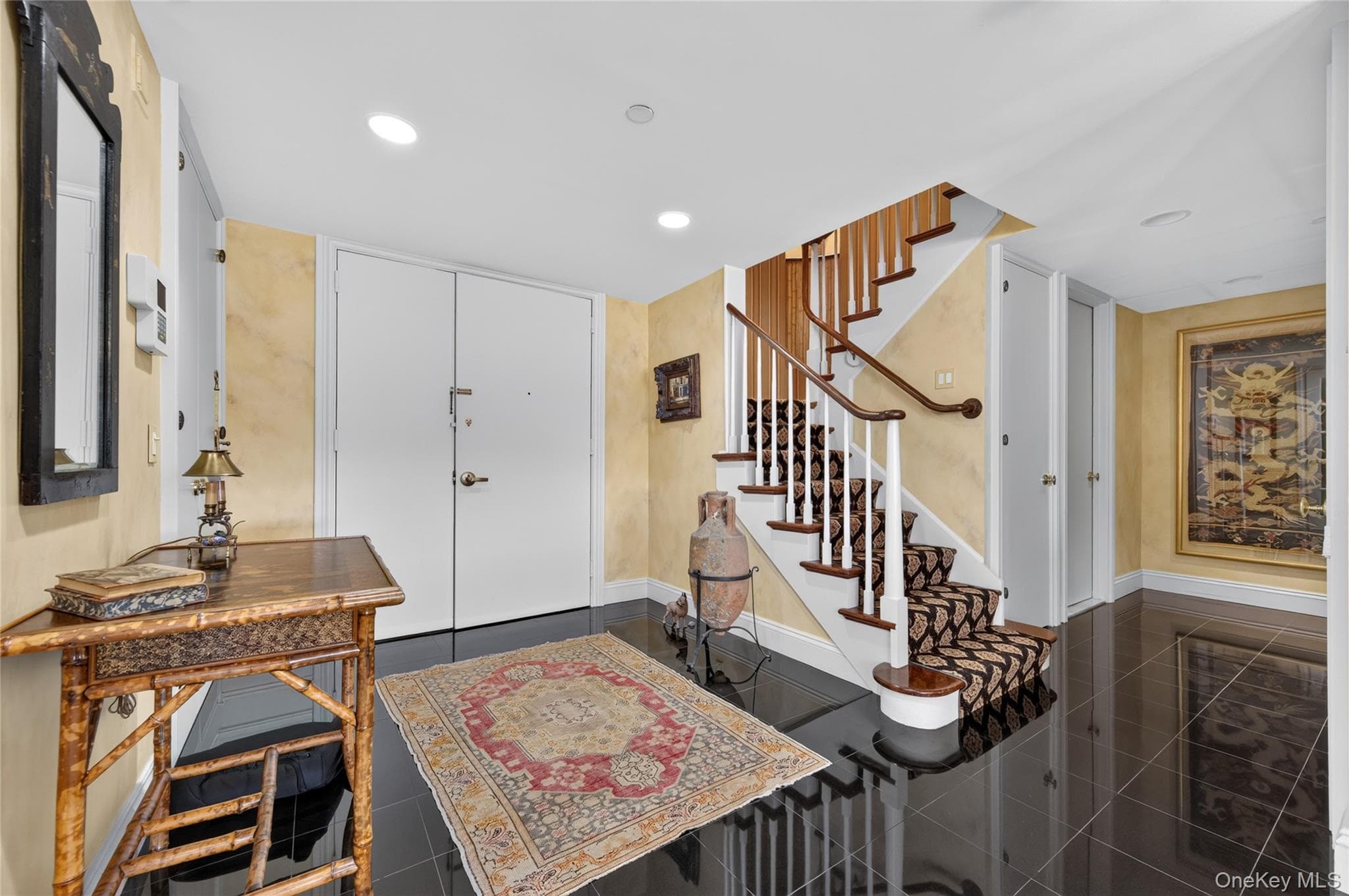 111 Cherry Valley Avenue Unit: PH4 thumbnail 2