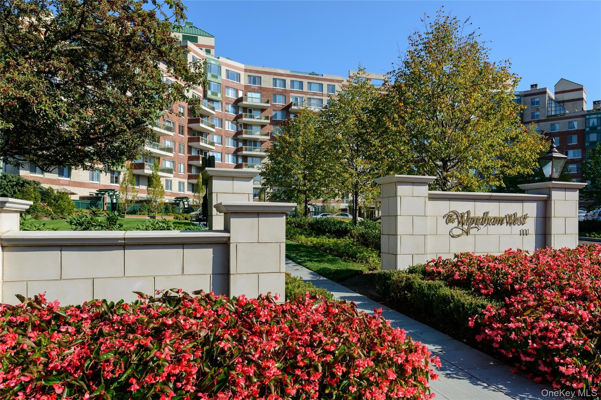 111 Cherry Valley Avenue Unit: PH4 thumbnail 30