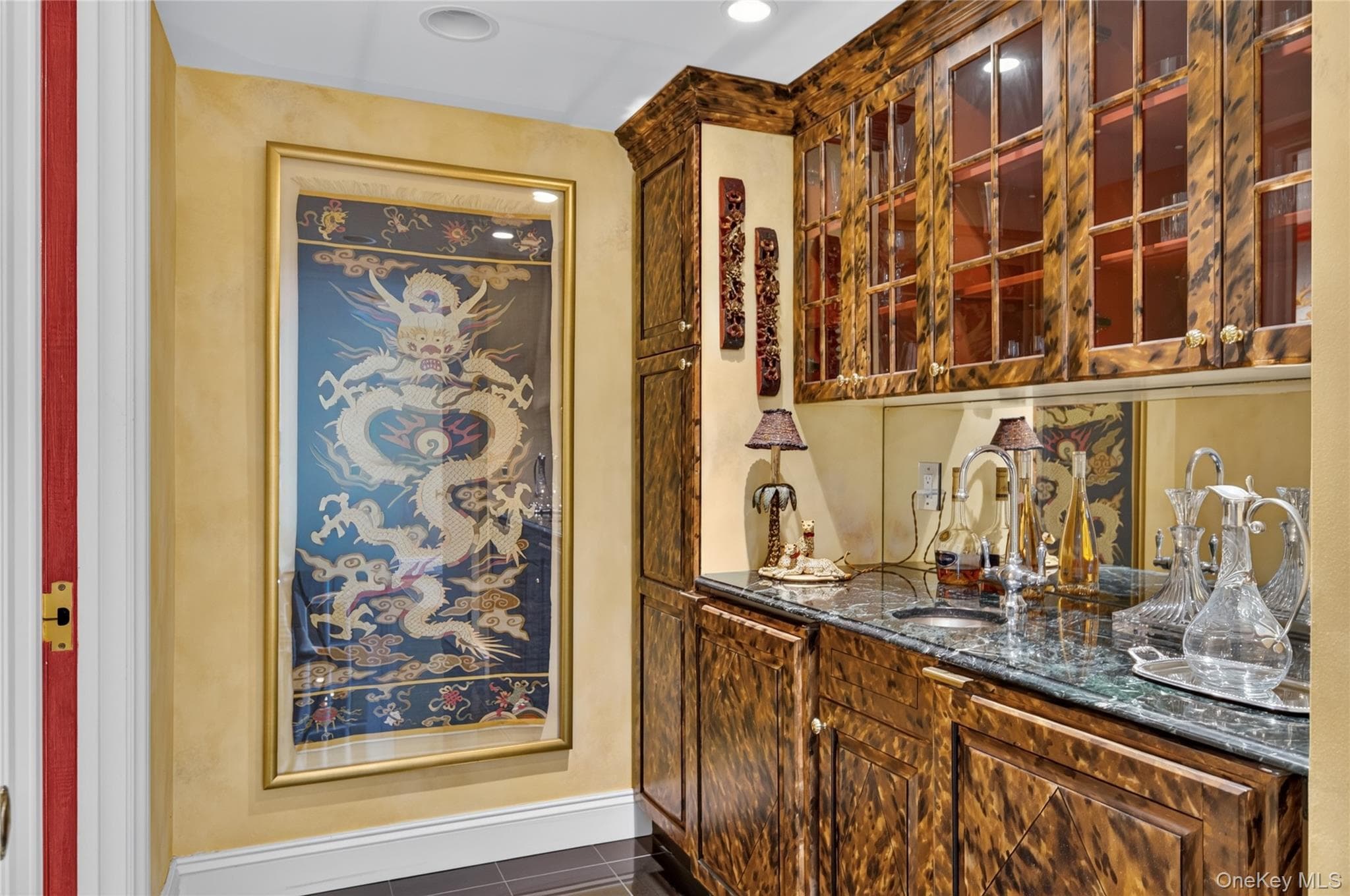 111 Cherry Valley Avenue Unit: PH4 thumbnail 3