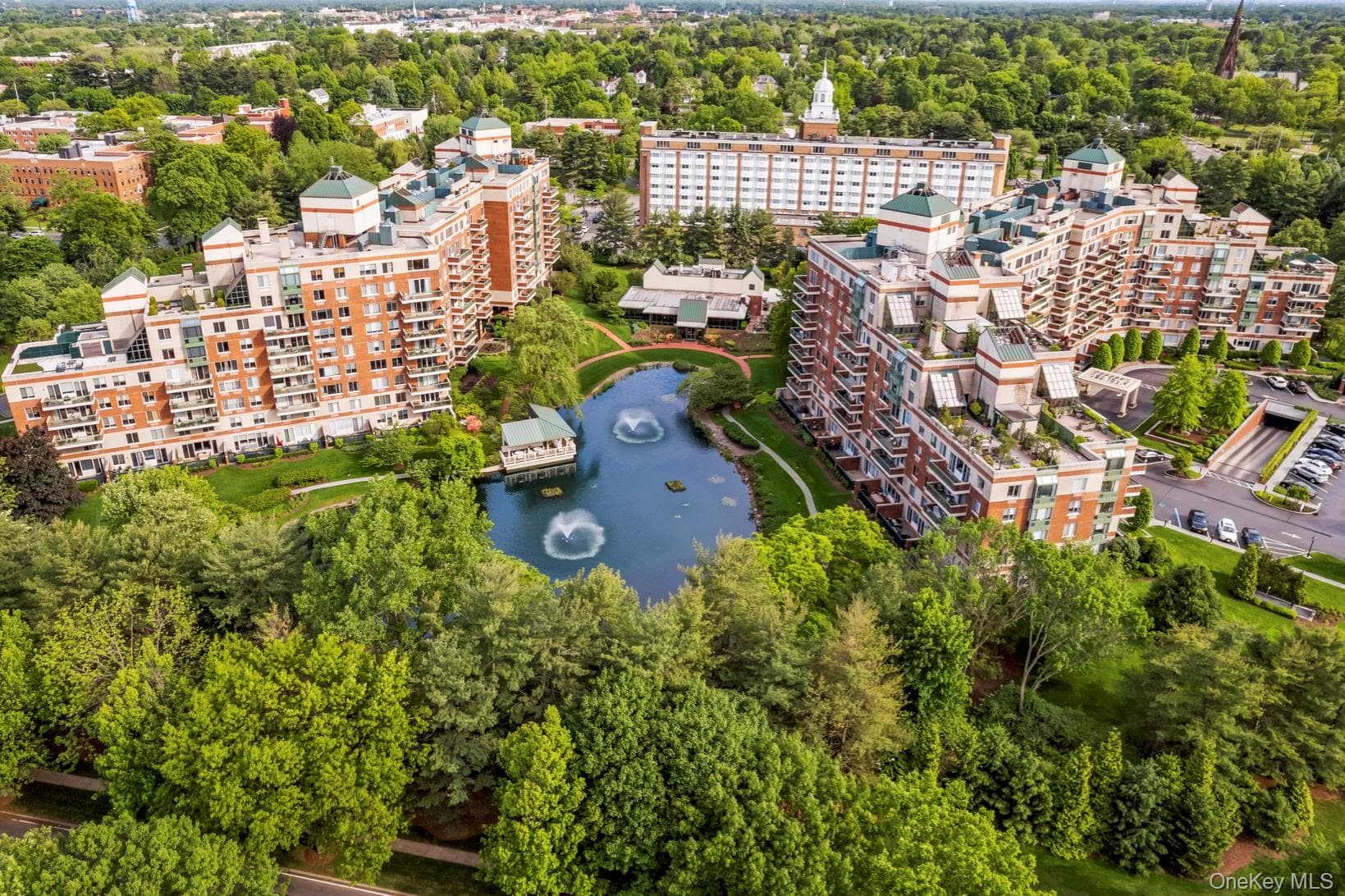 111 Cherry Valley Avenue Unit: PH4 photo 1