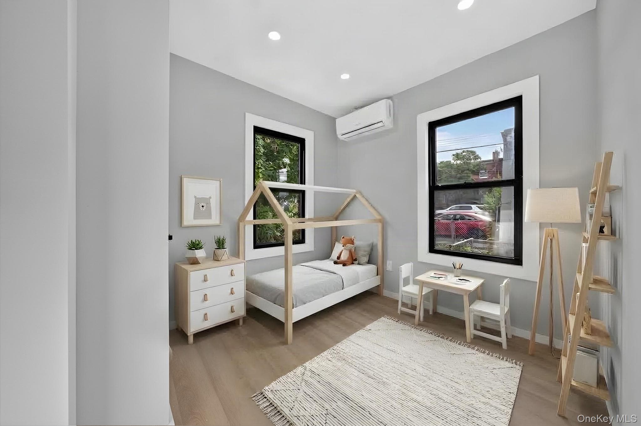 777 E 225th Street thumbnail 8
