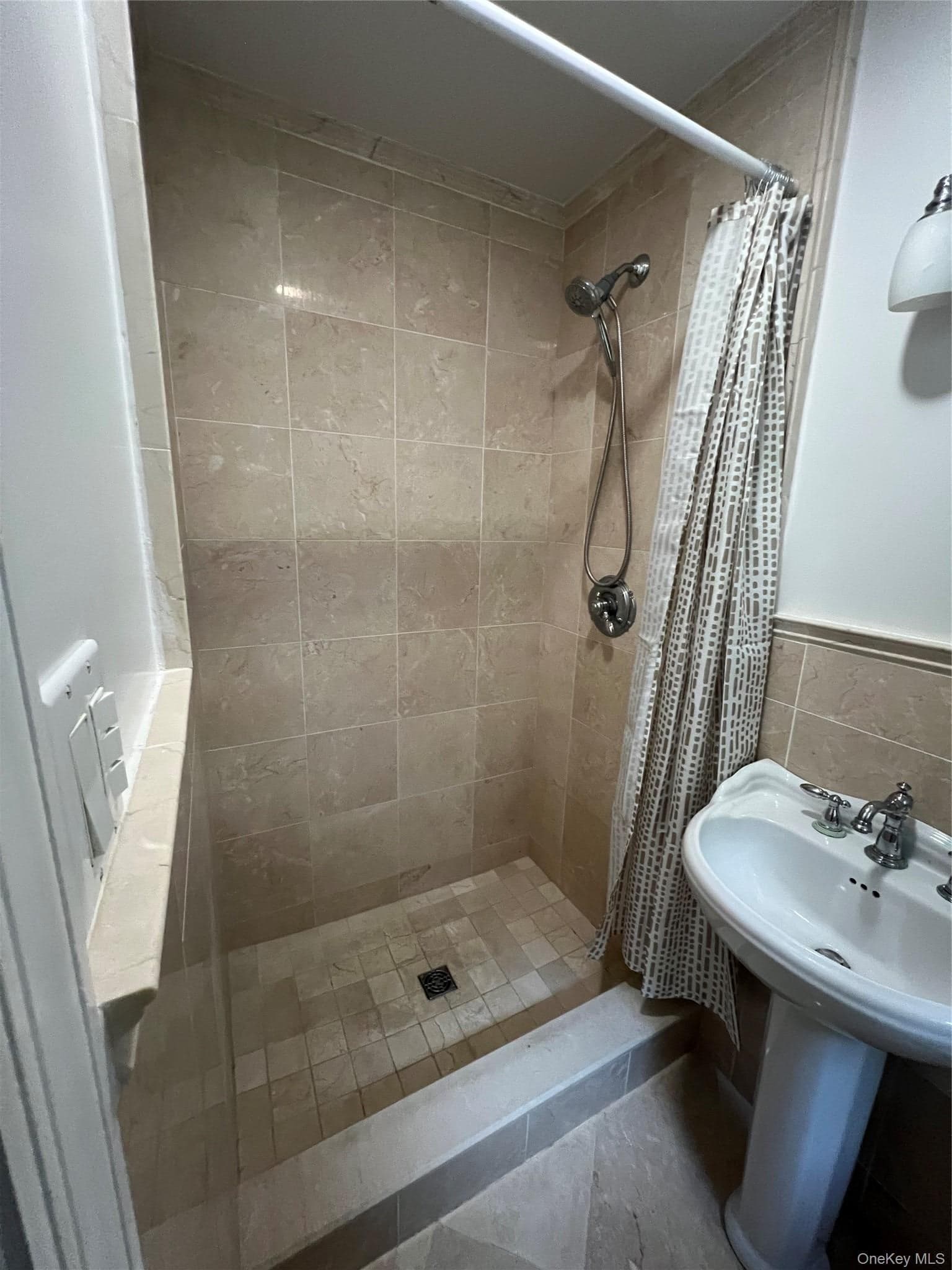 1 Morris Drive thumbnail 11