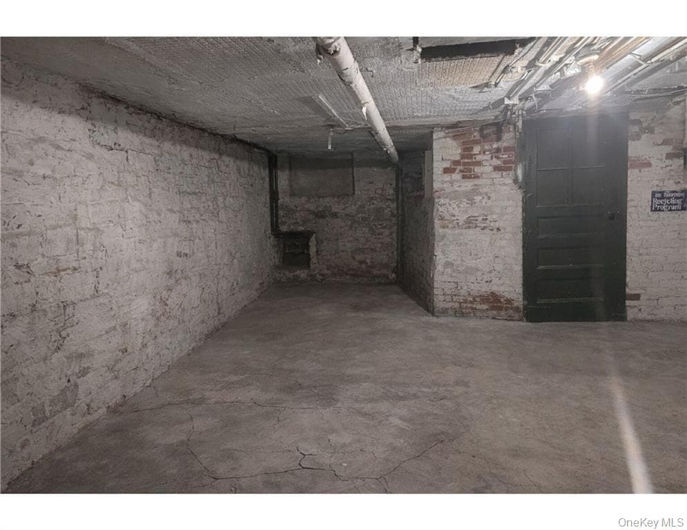 862 Woodward Avenue thumbnail 15