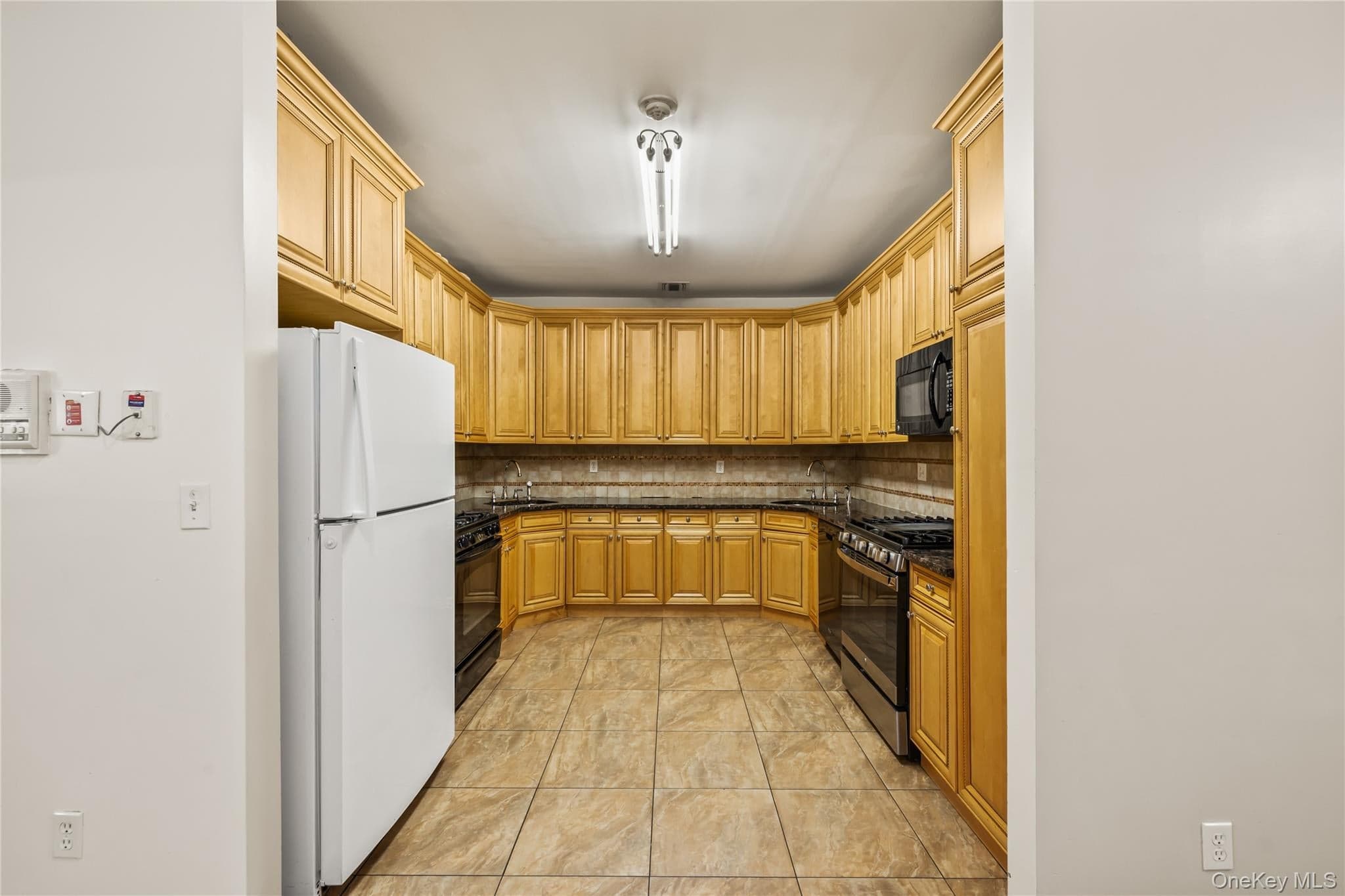1206 Parkview Drive thumbnail 8