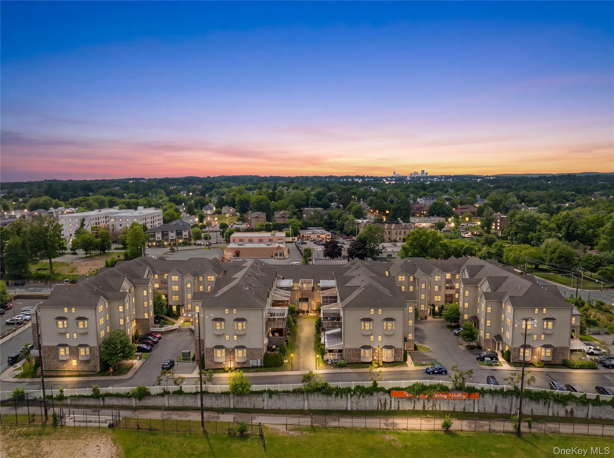 1206 Parkview Drive, Spring Valley