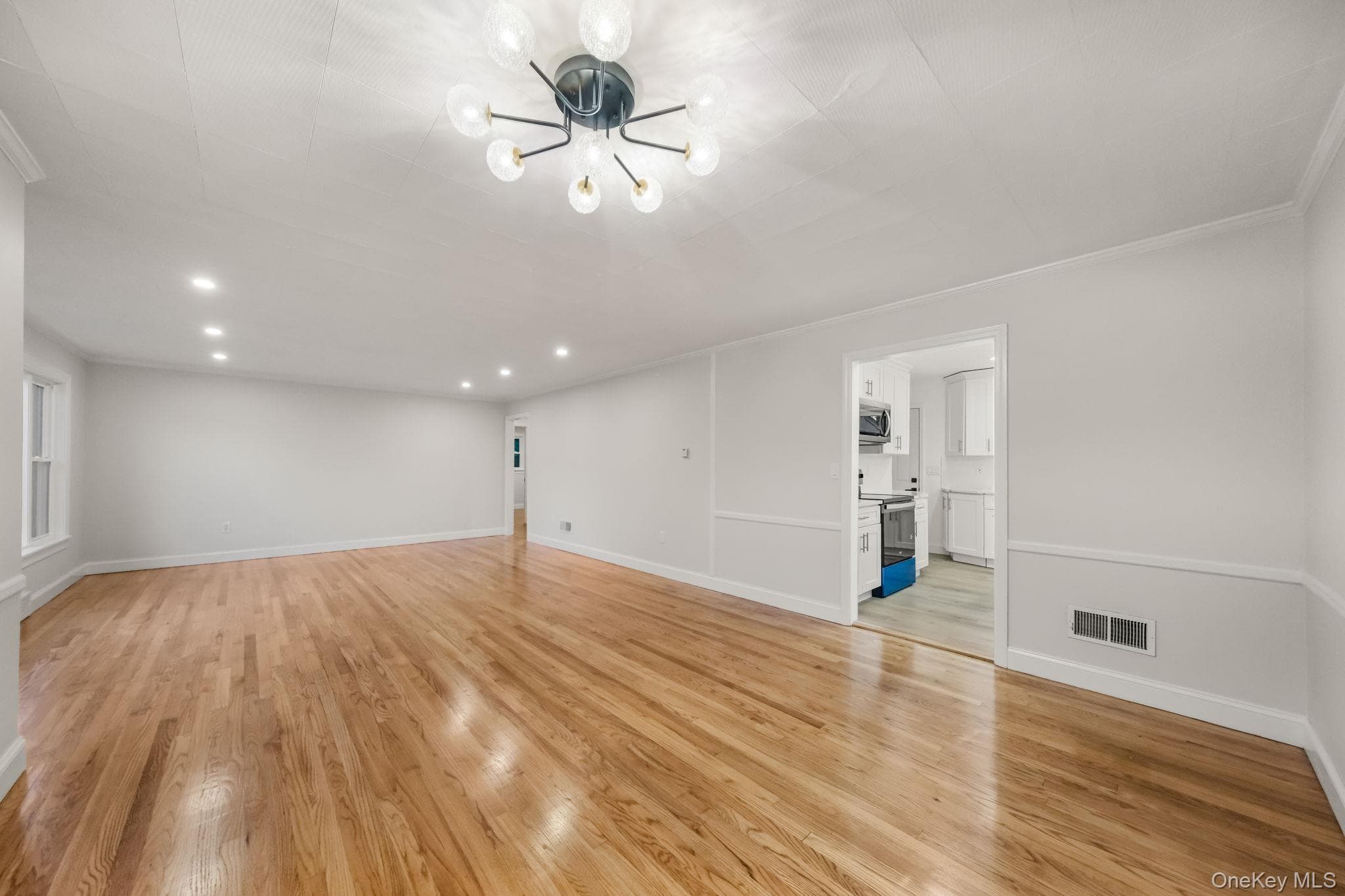 16 Knollwood Road thumbnail 6