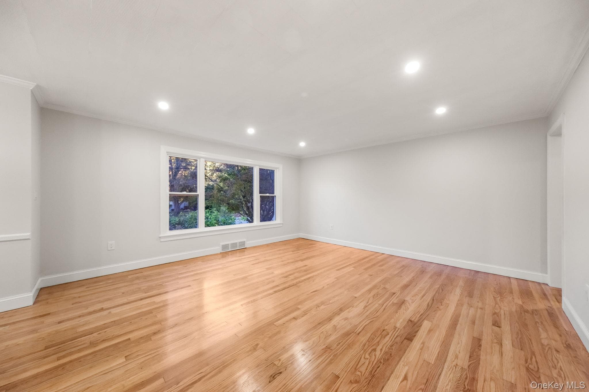16 Knollwood Road thumbnail 7