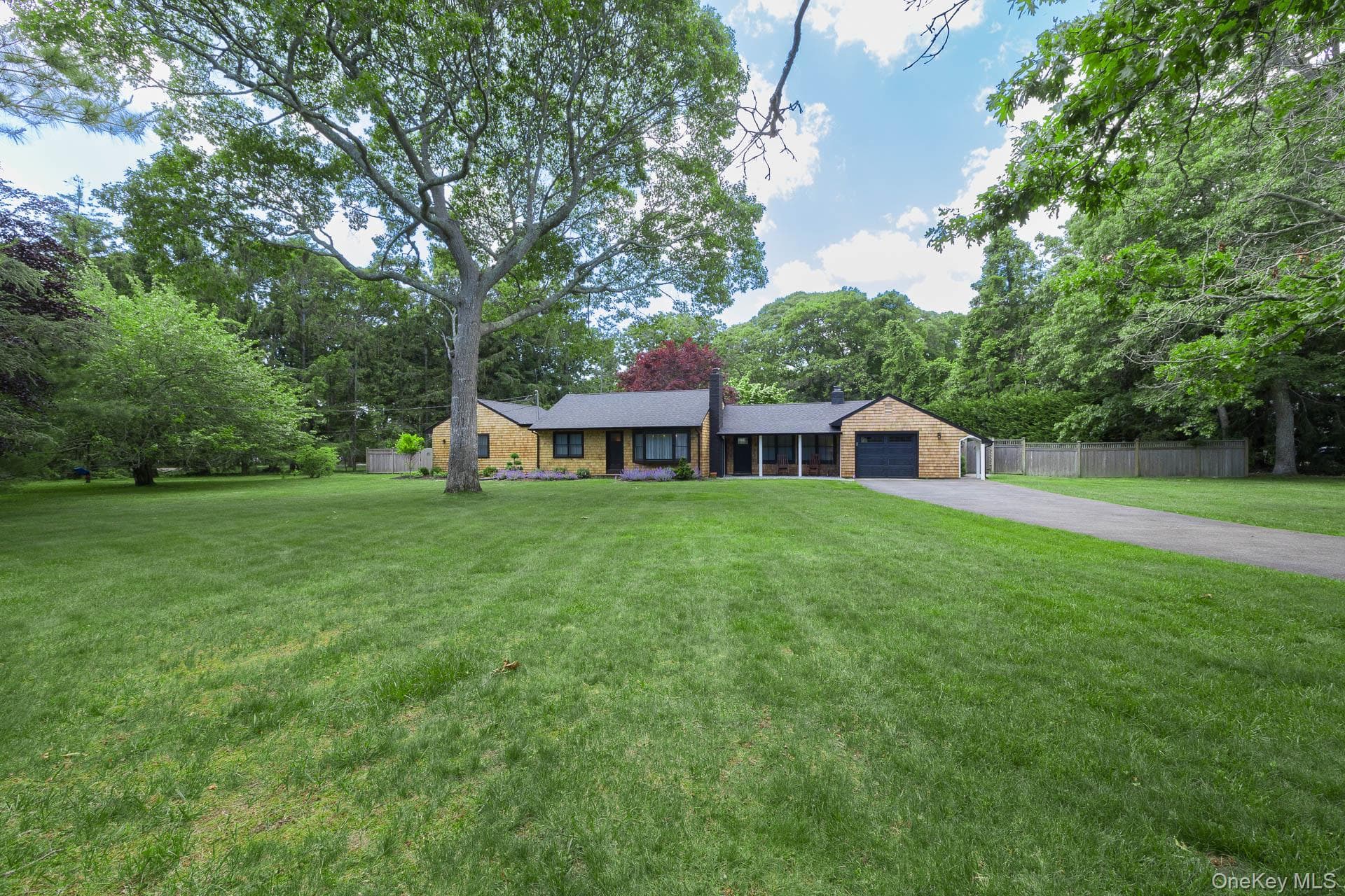 19 Groveland Avenue thumbnail 2