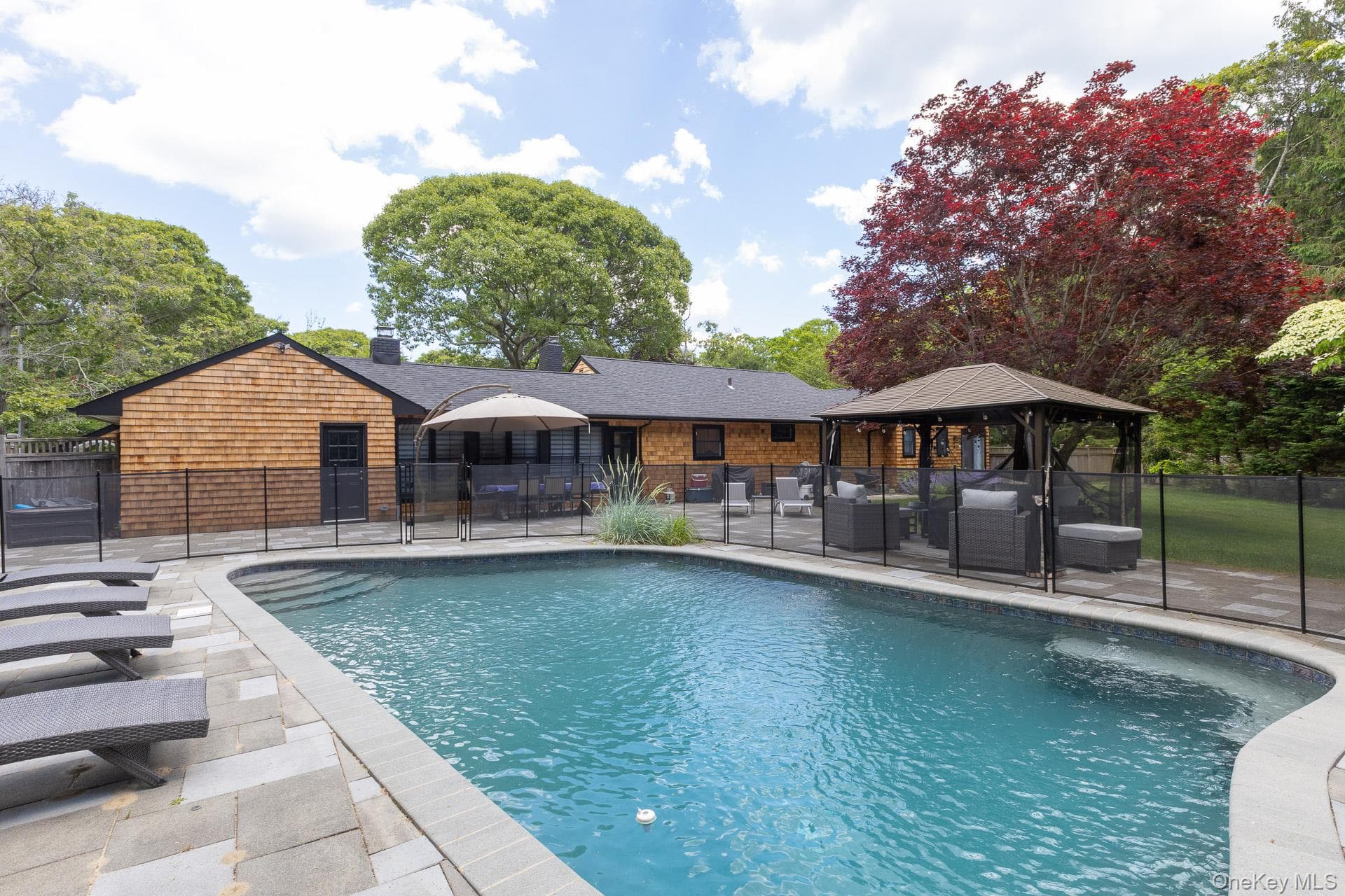 19 Groveland Avenue thumbnail 7