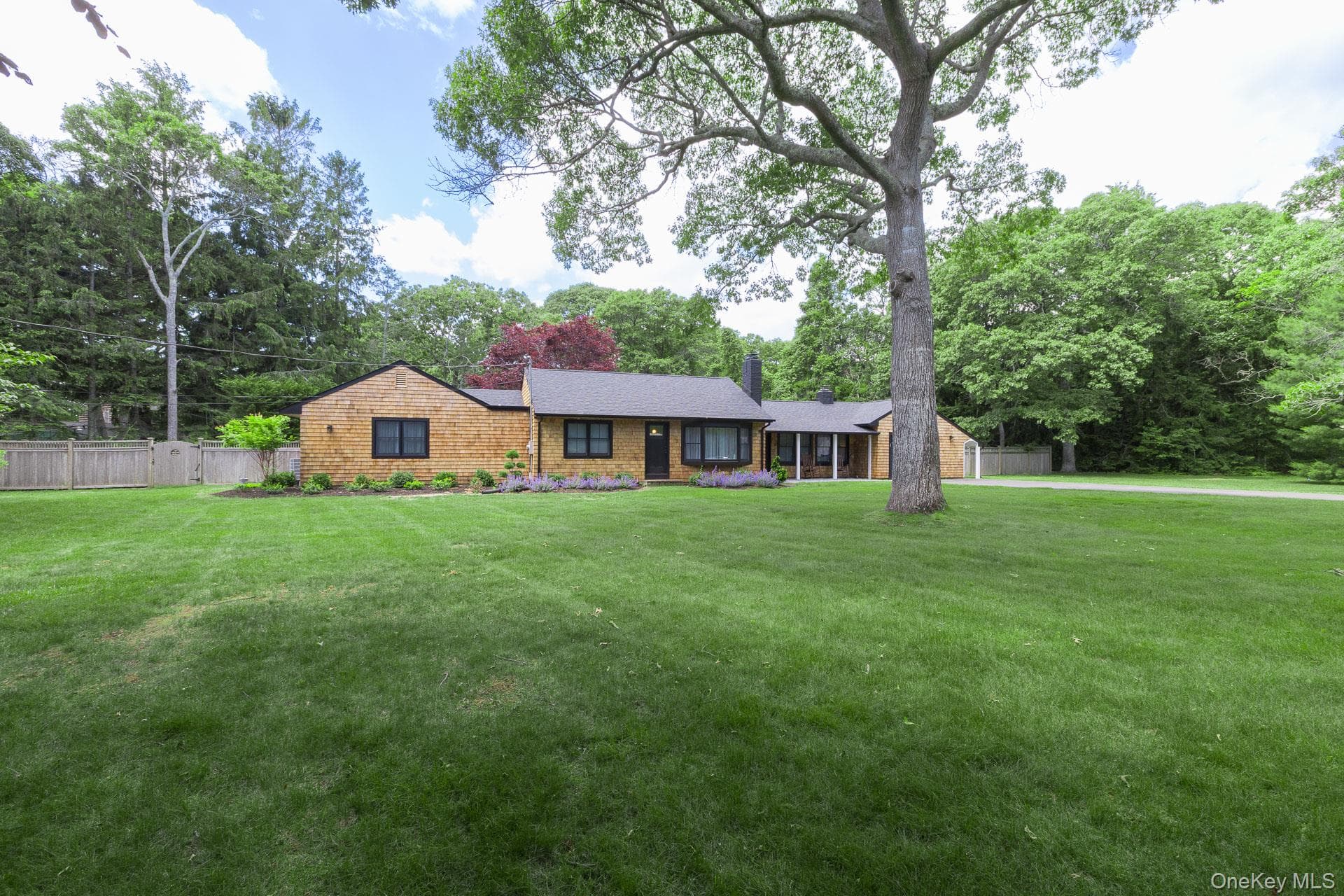 19 Groveland Avenue thumbnail 12