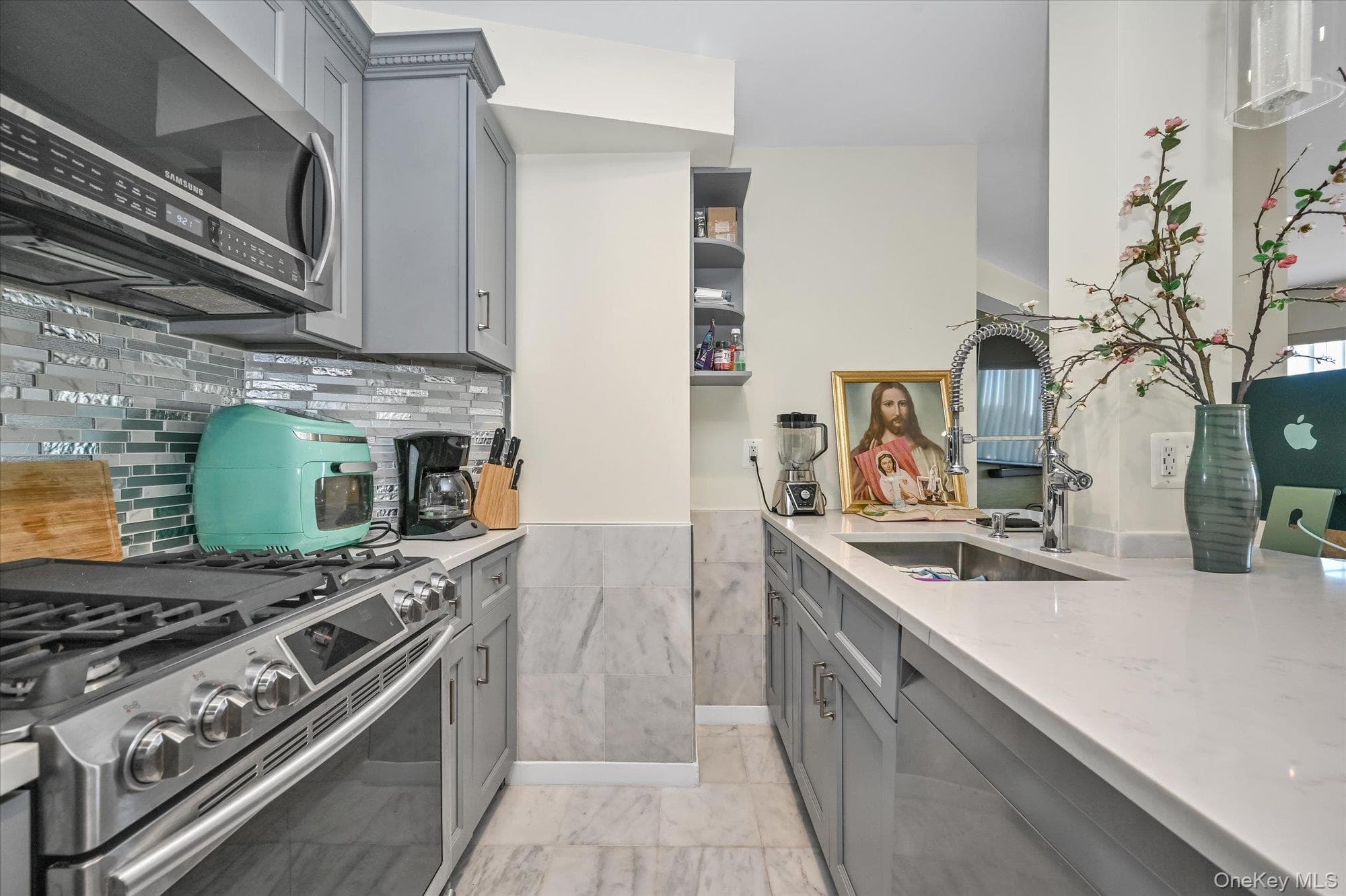 81-14 Queens Boulevard Unit: PH6C thumbnail 5