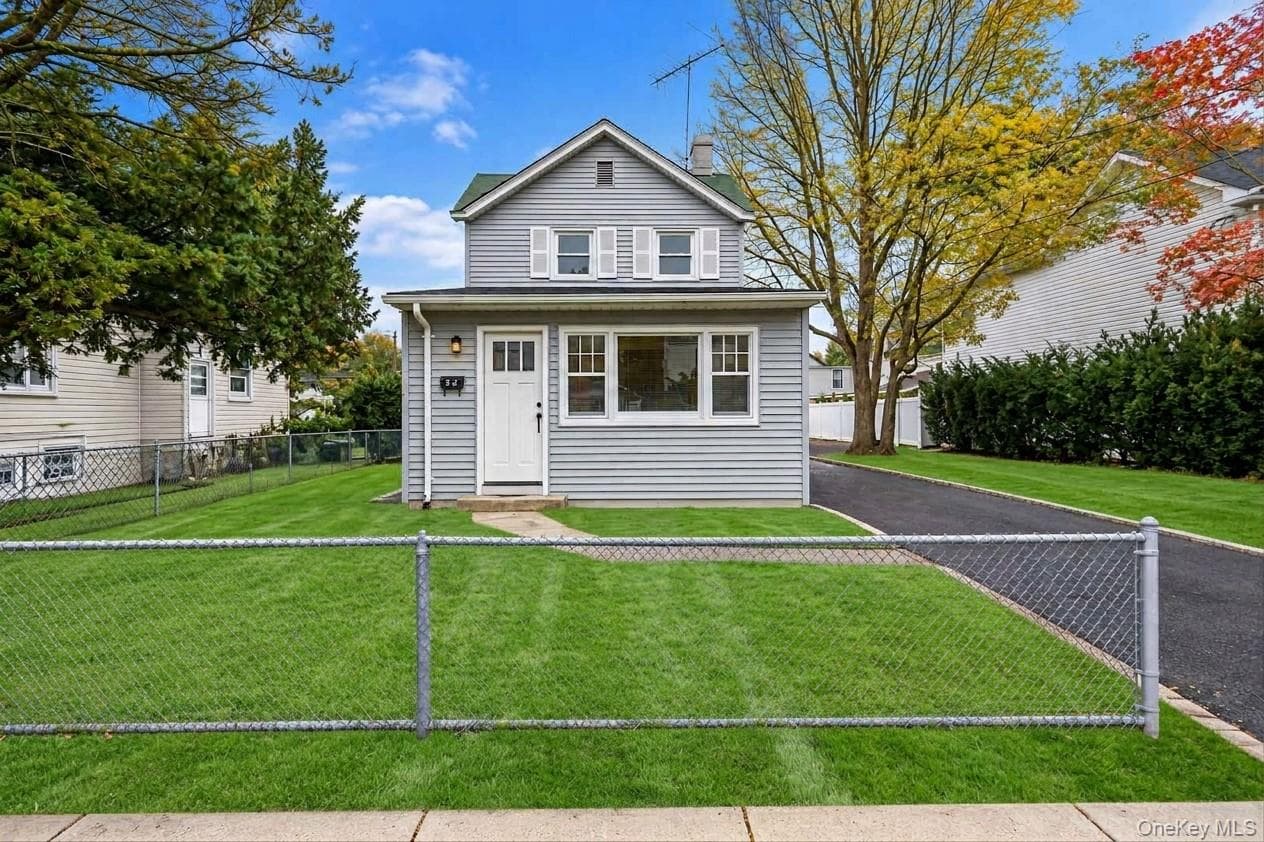 52 Coles Street, Glen Cove