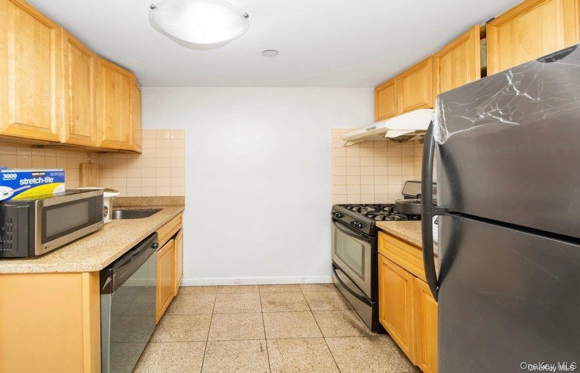 136-16 35th Avenue Unit: 7C thumbnail 7
