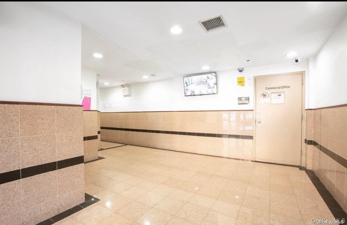 136-16 35th Avenue Unit: 7C thumbnail 16