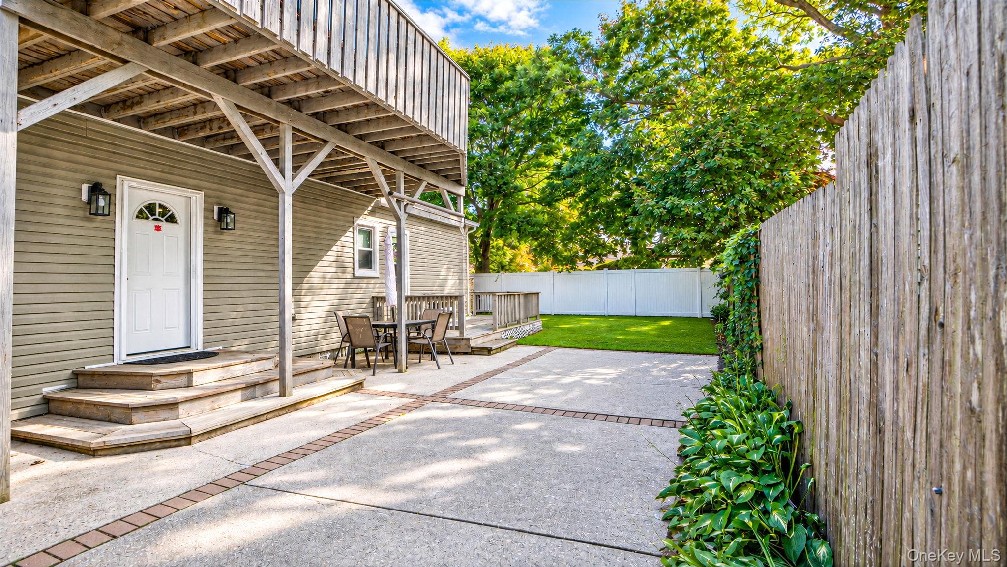 73 Lynbrook Drive thumbnail 31
