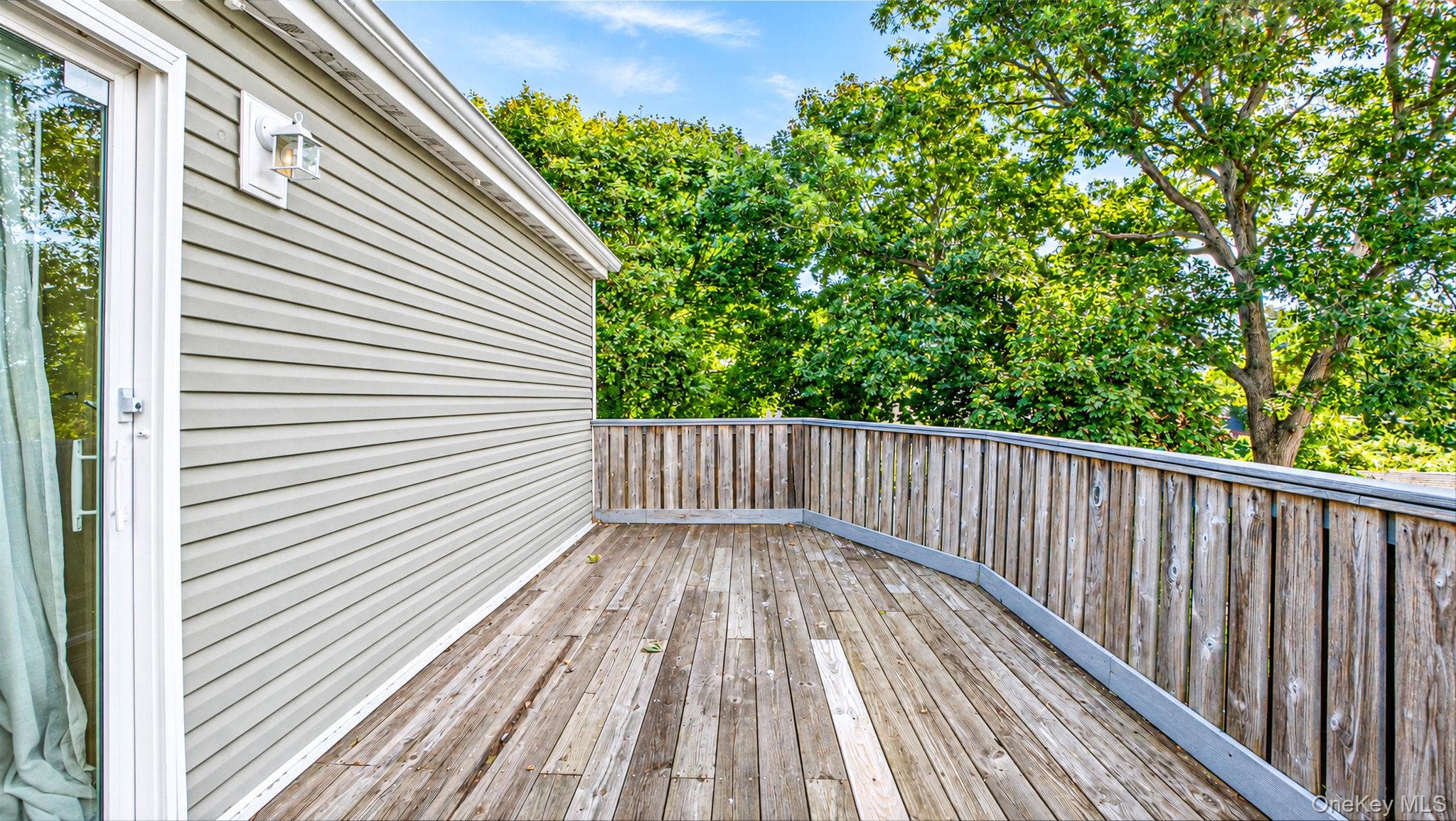 73 Lynbrook Drive thumbnail 18