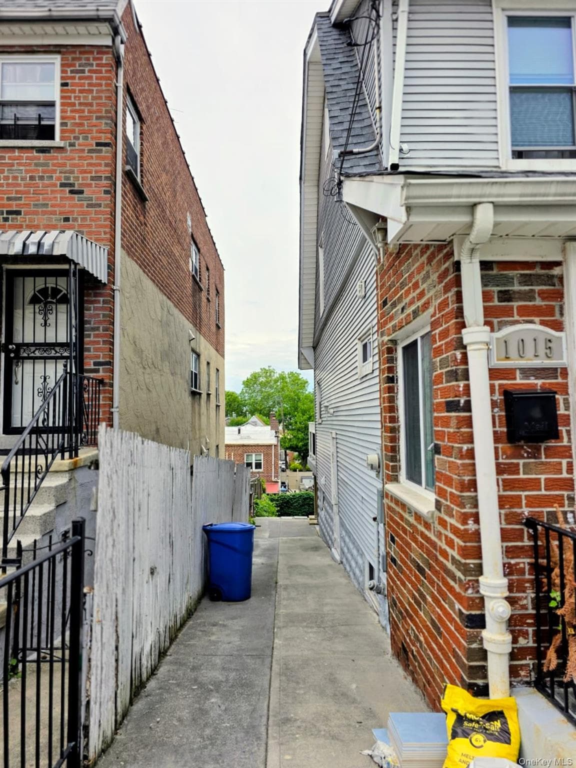 1015 Revere Avenue thumbnail 18