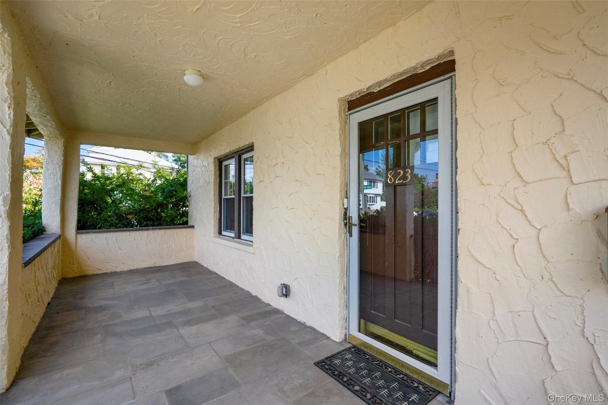 823 Lester Avenue thumbnail 2