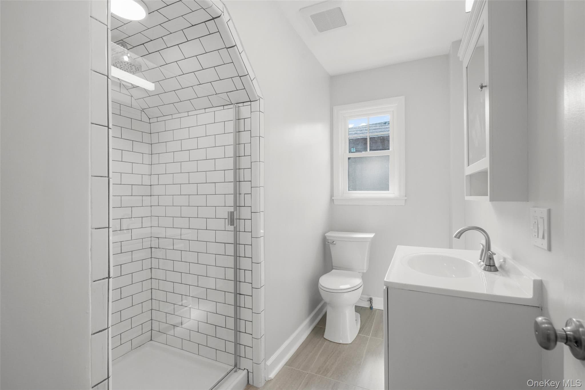 823 Lester Avenue thumbnail 22