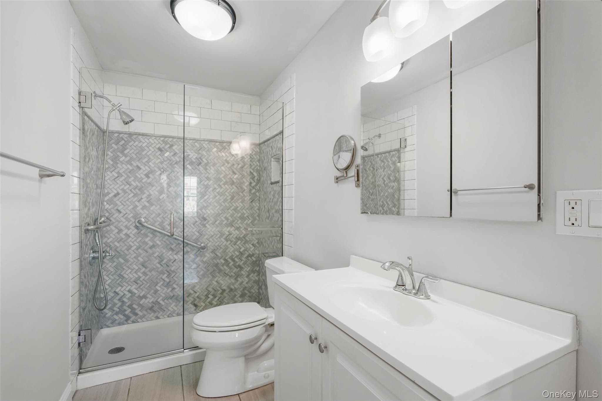 823 Lester Avenue thumbnail 9