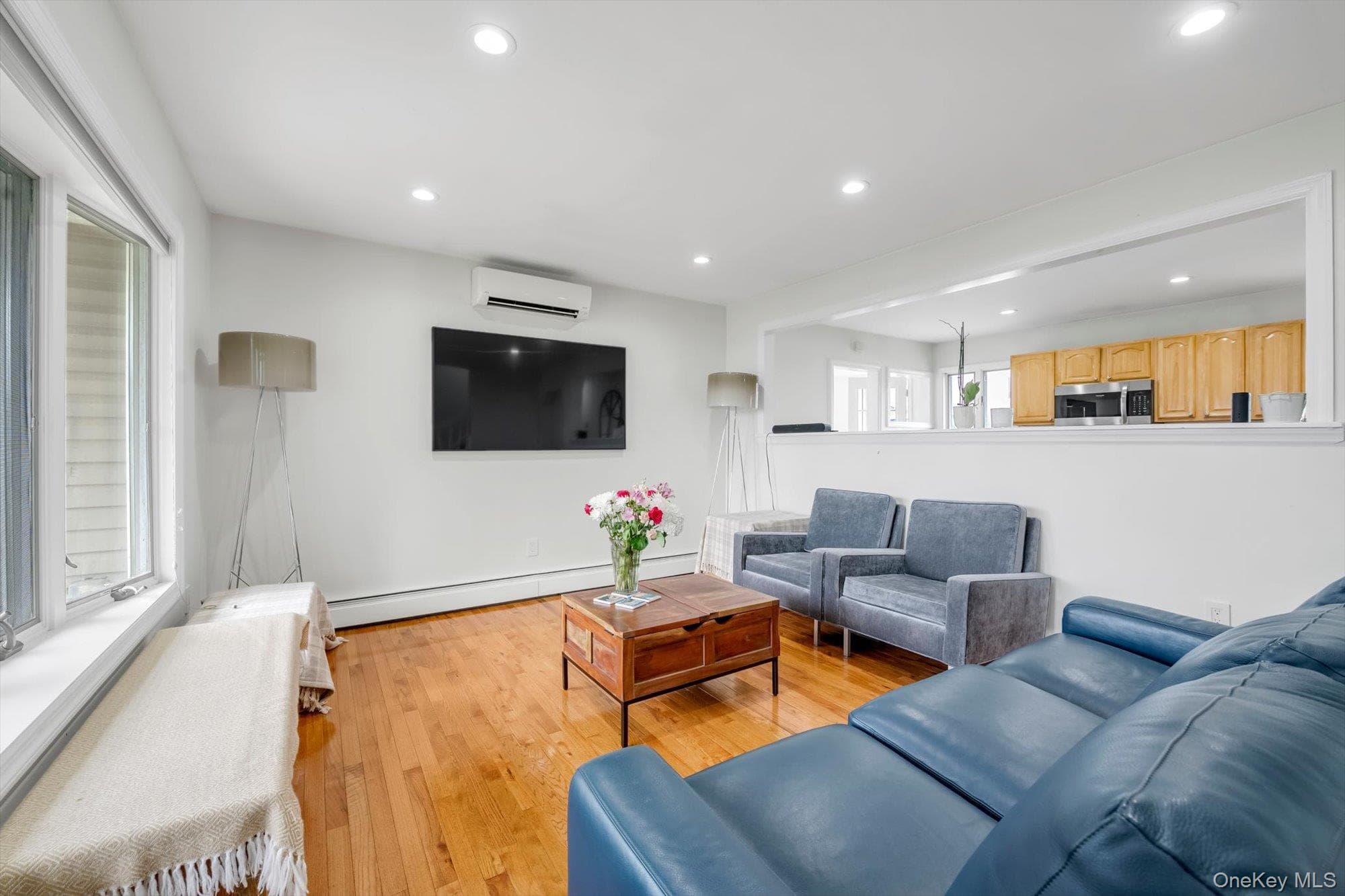 1055 Jefferson Street thumbnail 4