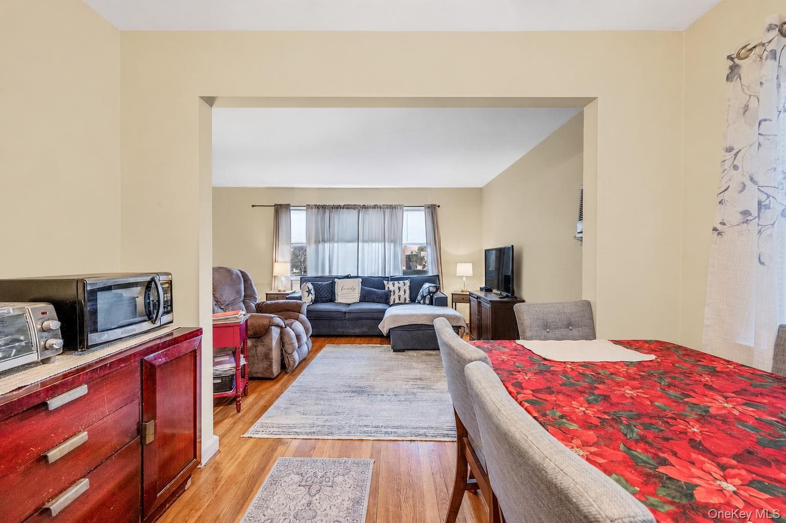 34 Meyer Avenue thumbnail 16