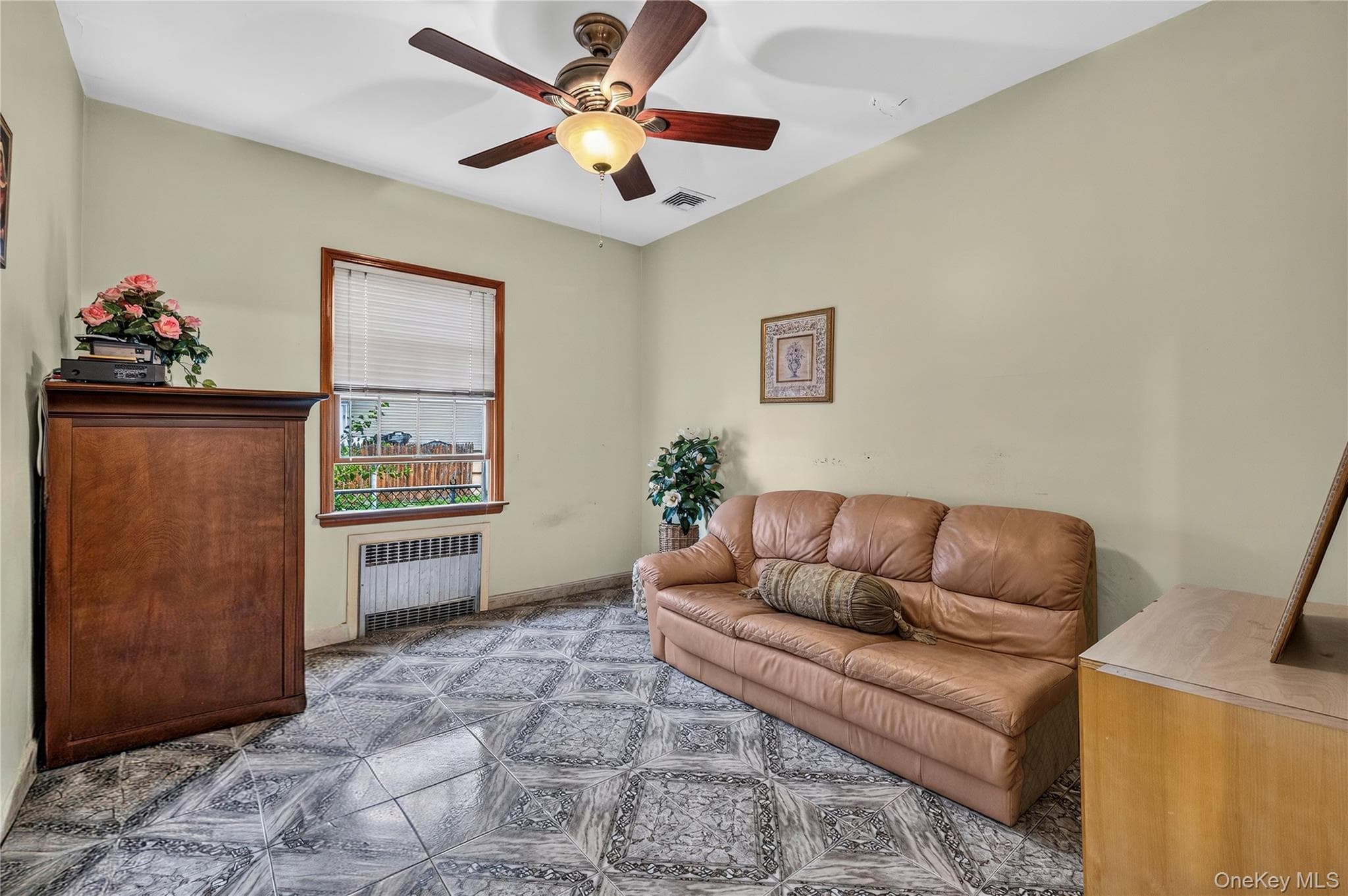 214 Avery Place thumbnail 14