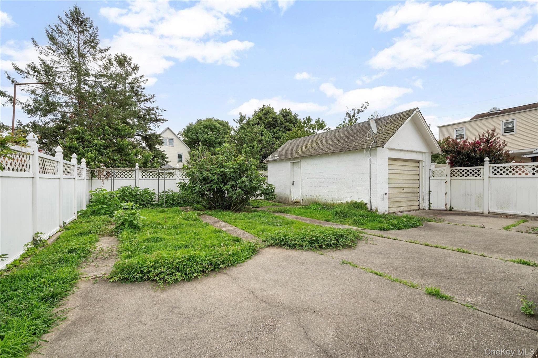 214 Avery Place thumbnail 33