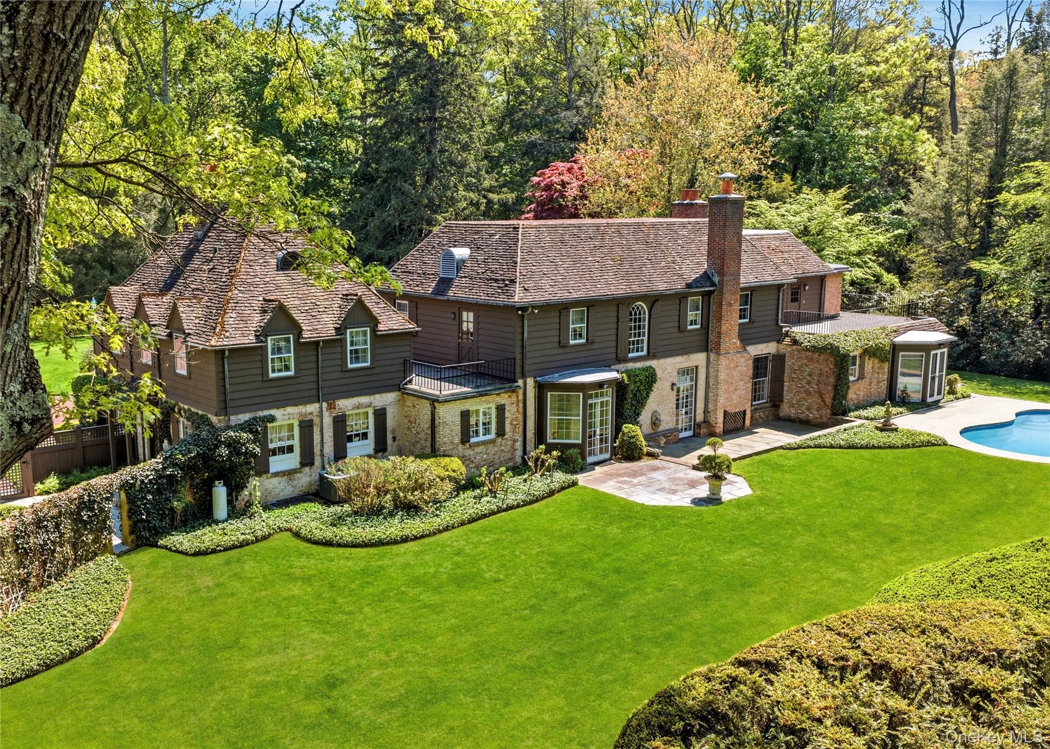 285 Piping Rock Road thumbnail 26