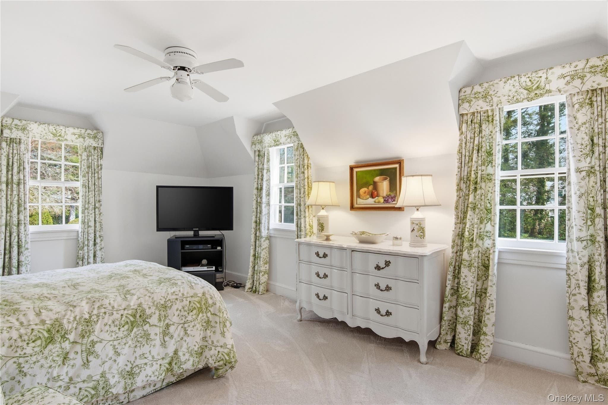 285 Piping Rock Road thumbnail 24