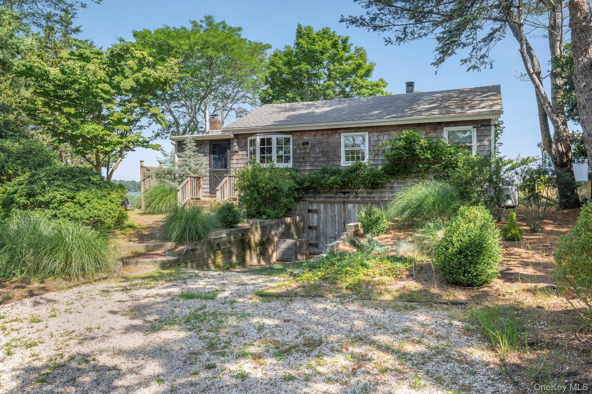 21 Breeze Hill Road thumbnail 4