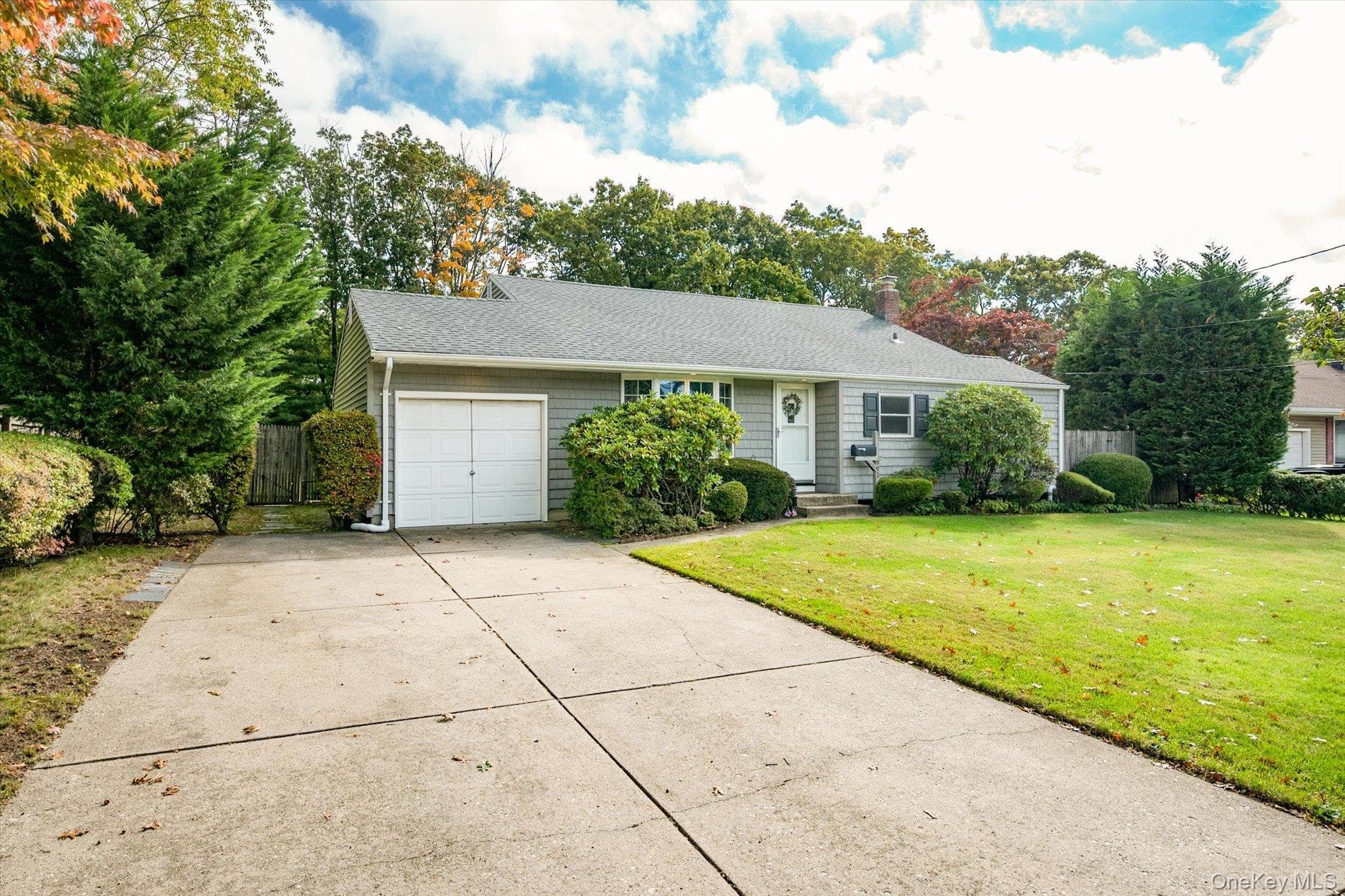 991 Gardiner Drive thumbnail 3