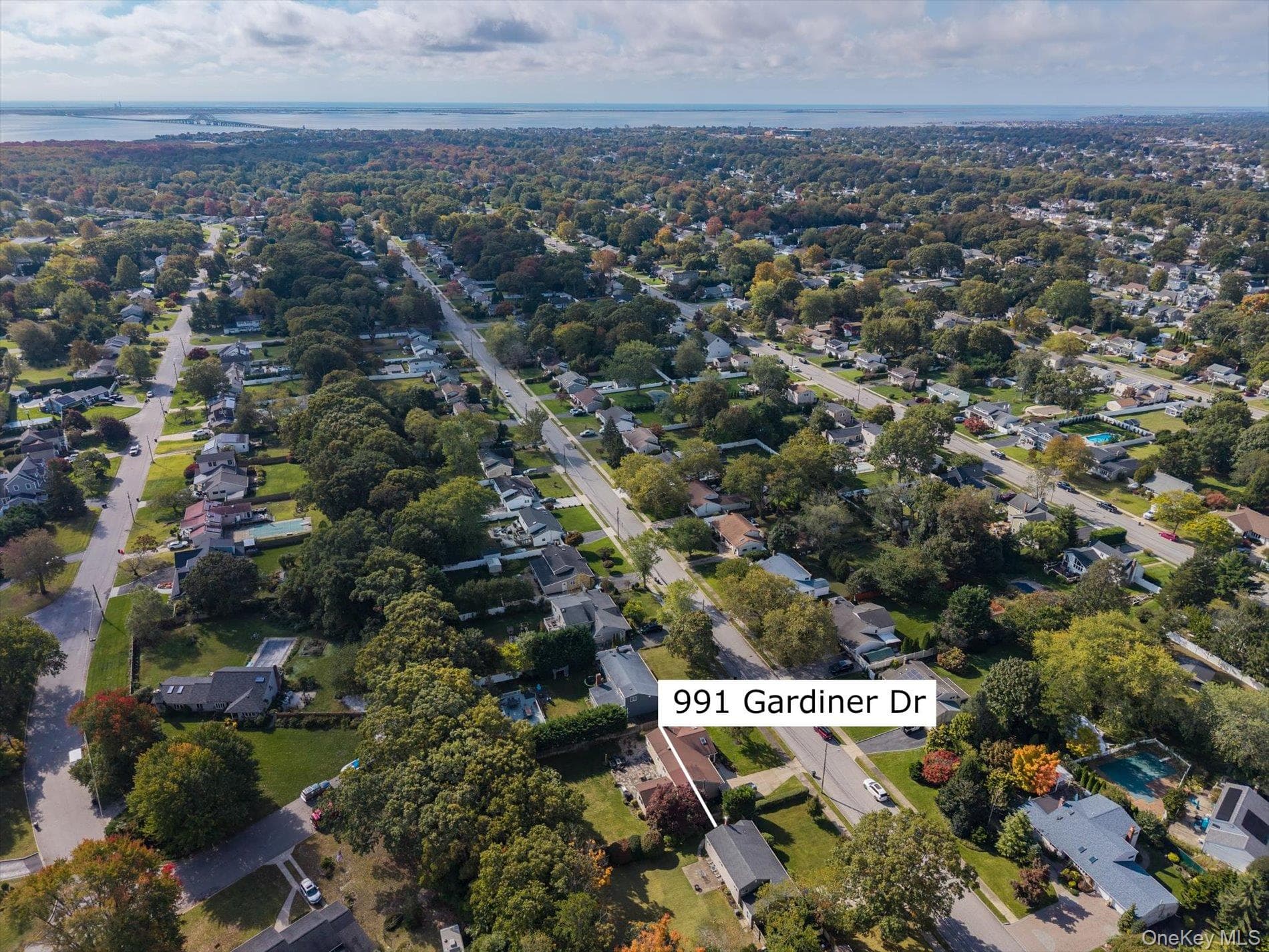 991 Gardiner Drive thumbnail 8