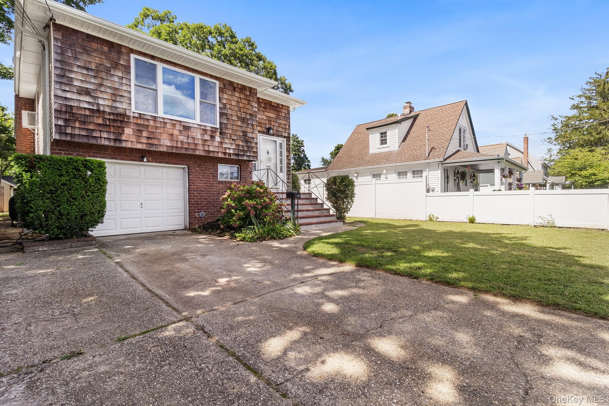 1320 Pine Acres Boulevard thumbnail 2