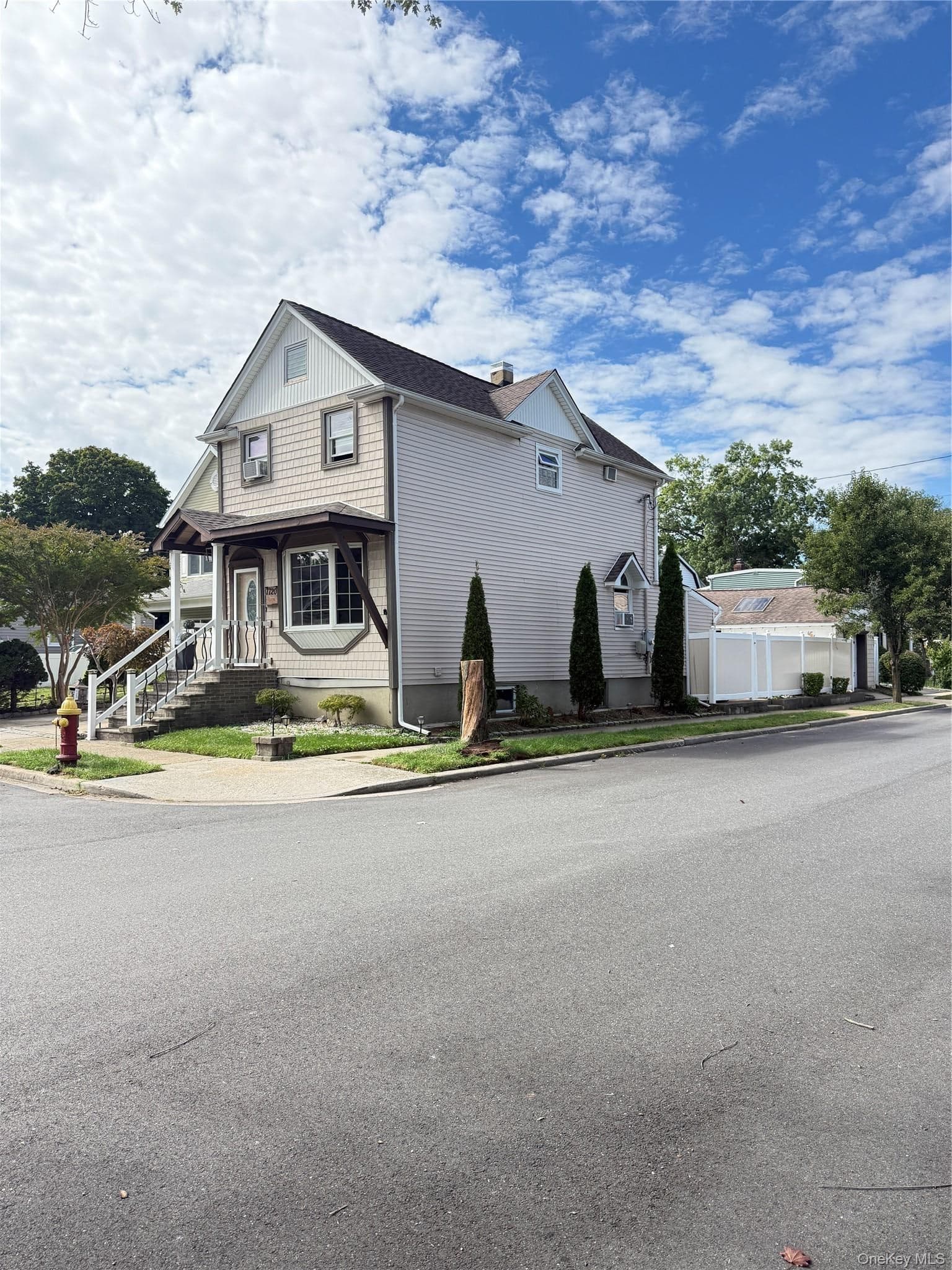 1720 Montague Avenue thumbnail 3