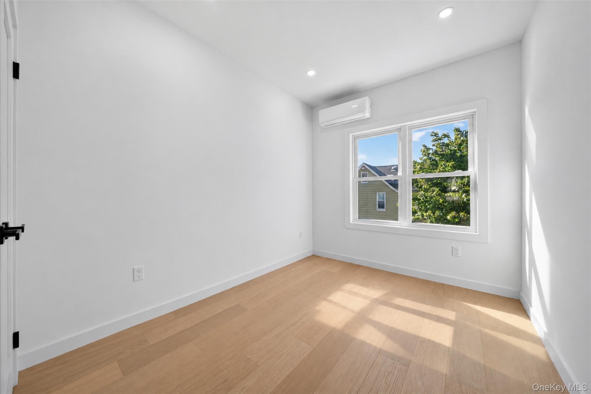 93-07 69th Avenue thumbnail 15
