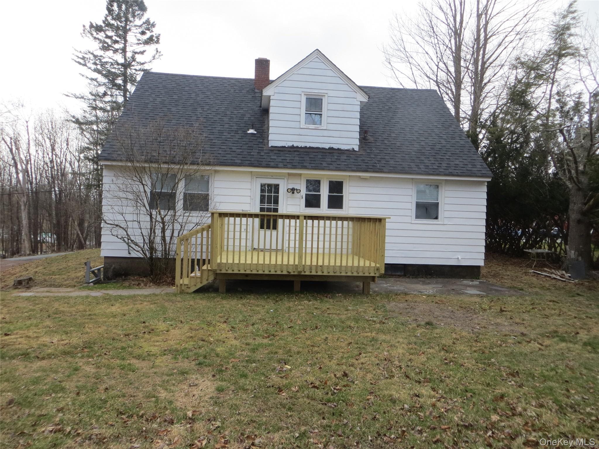105 Wood Avenue thumbnail 5