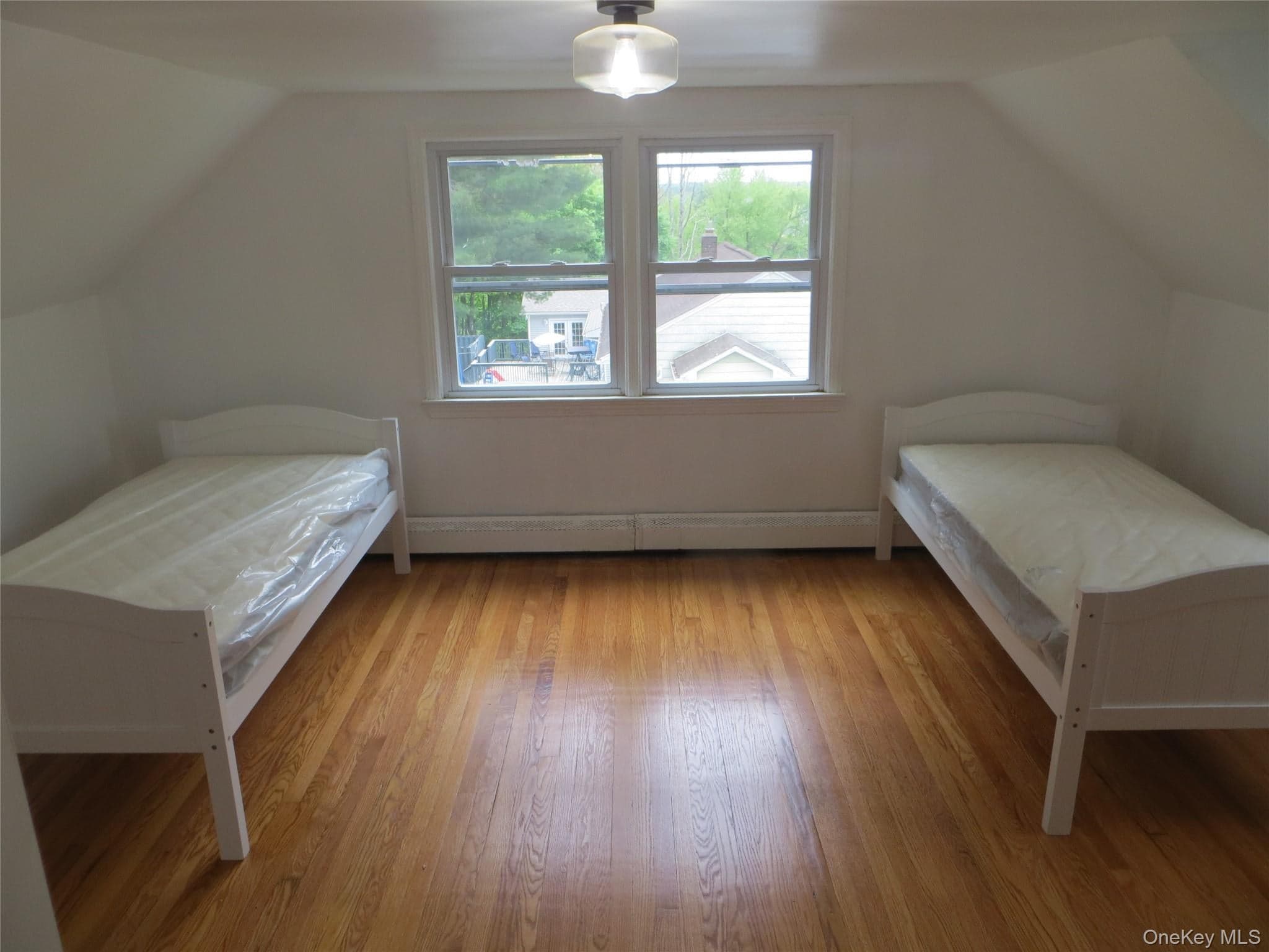 105 Wood Avenue thumbnail 9