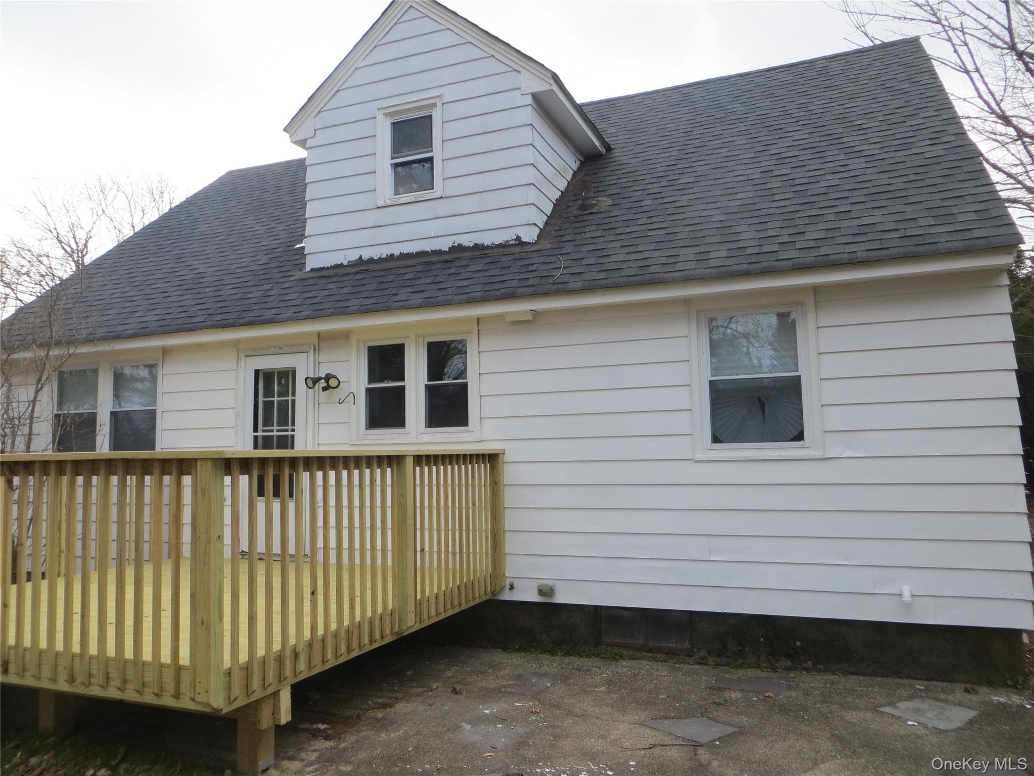 105 Wood Avenue thumbnail 7