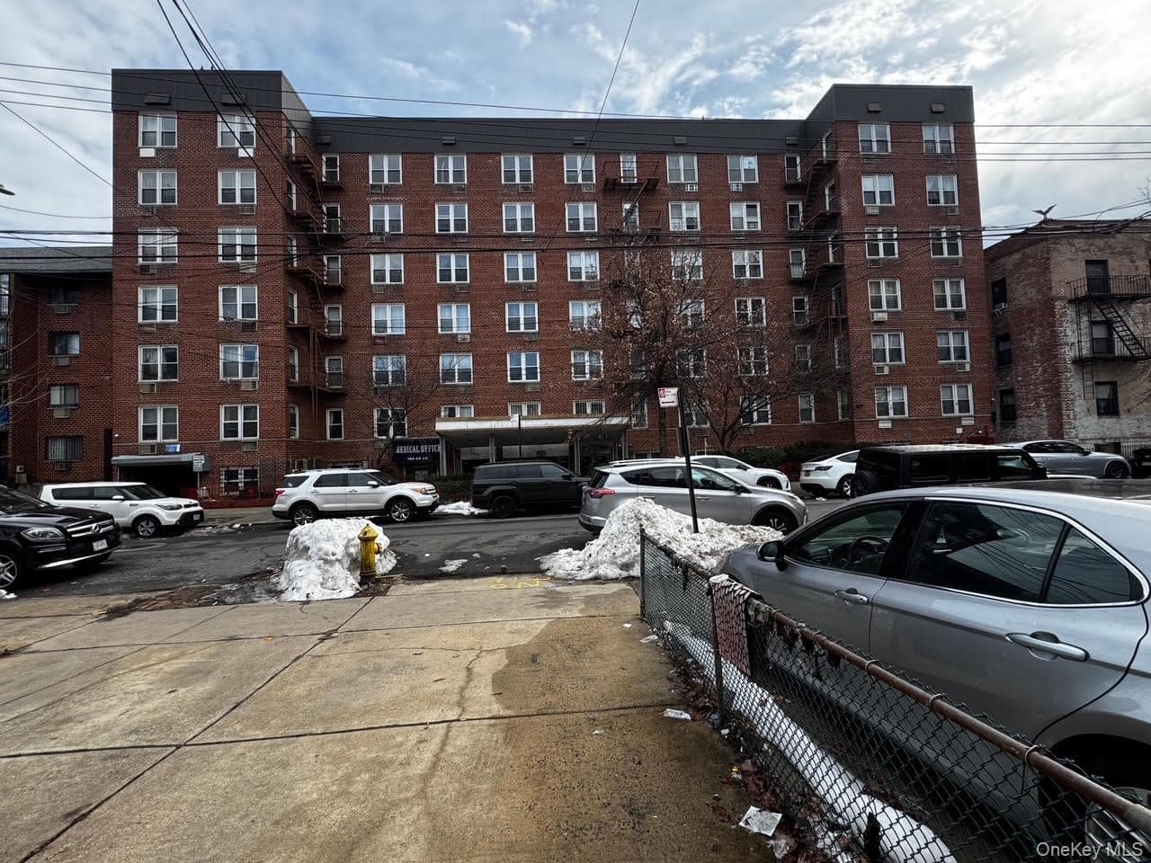 144-24 37th Avenue Unit: 3J, Flushing