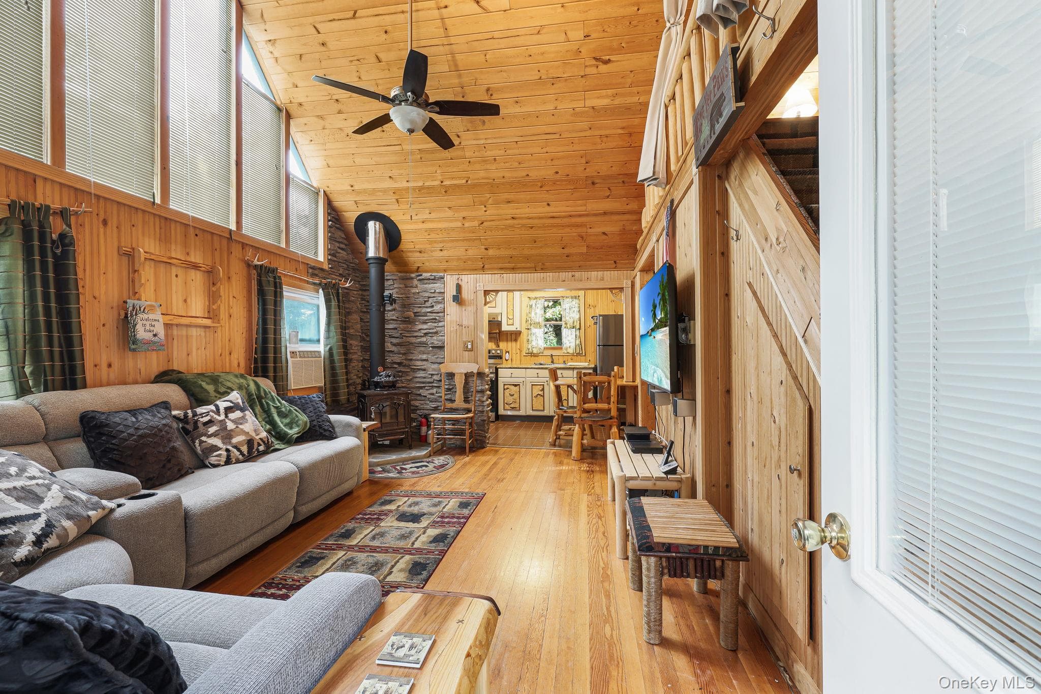 114 Smith Lake Road thumbnail 5