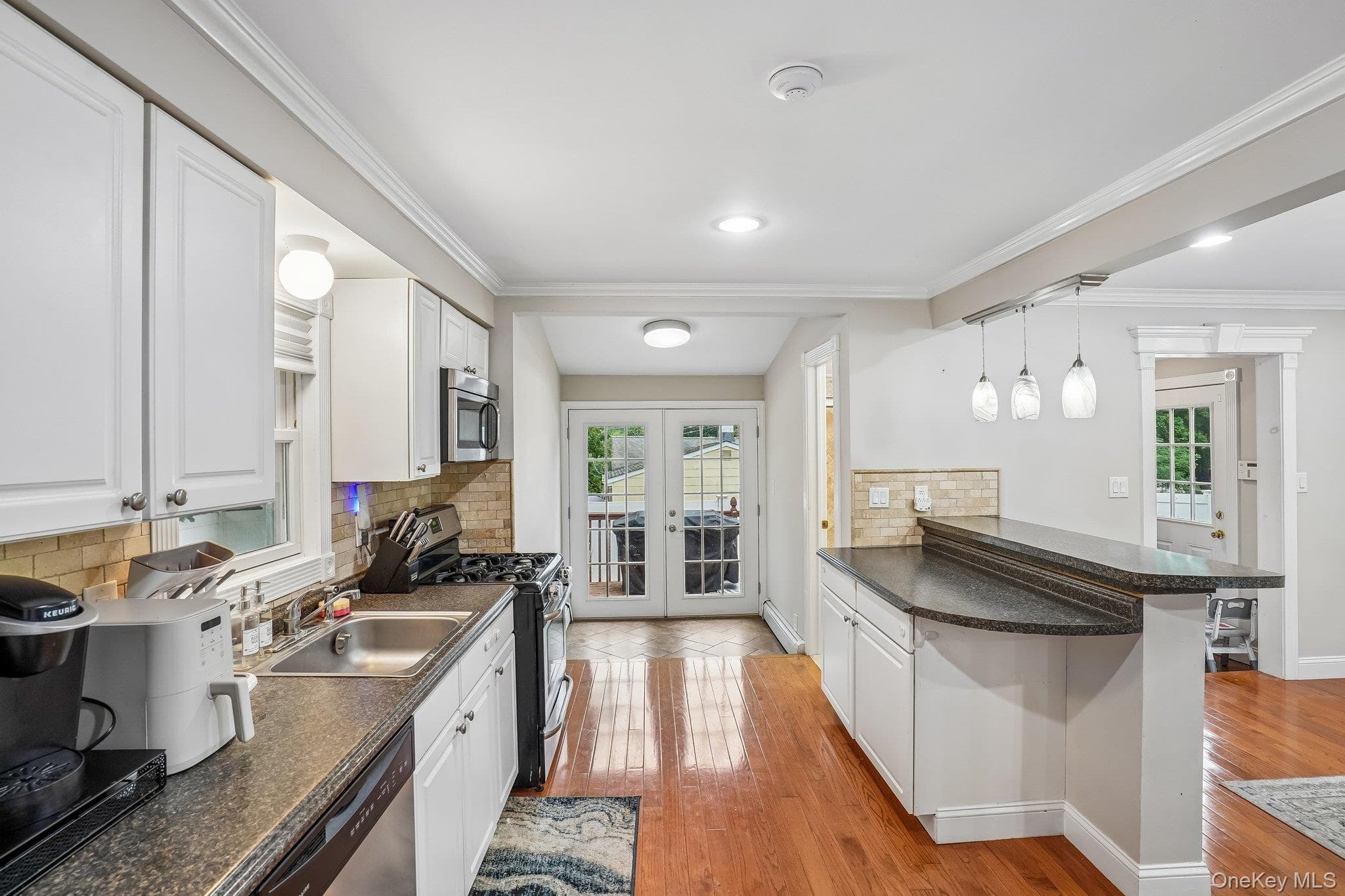 181 S Conger Avenue thumbnail 16