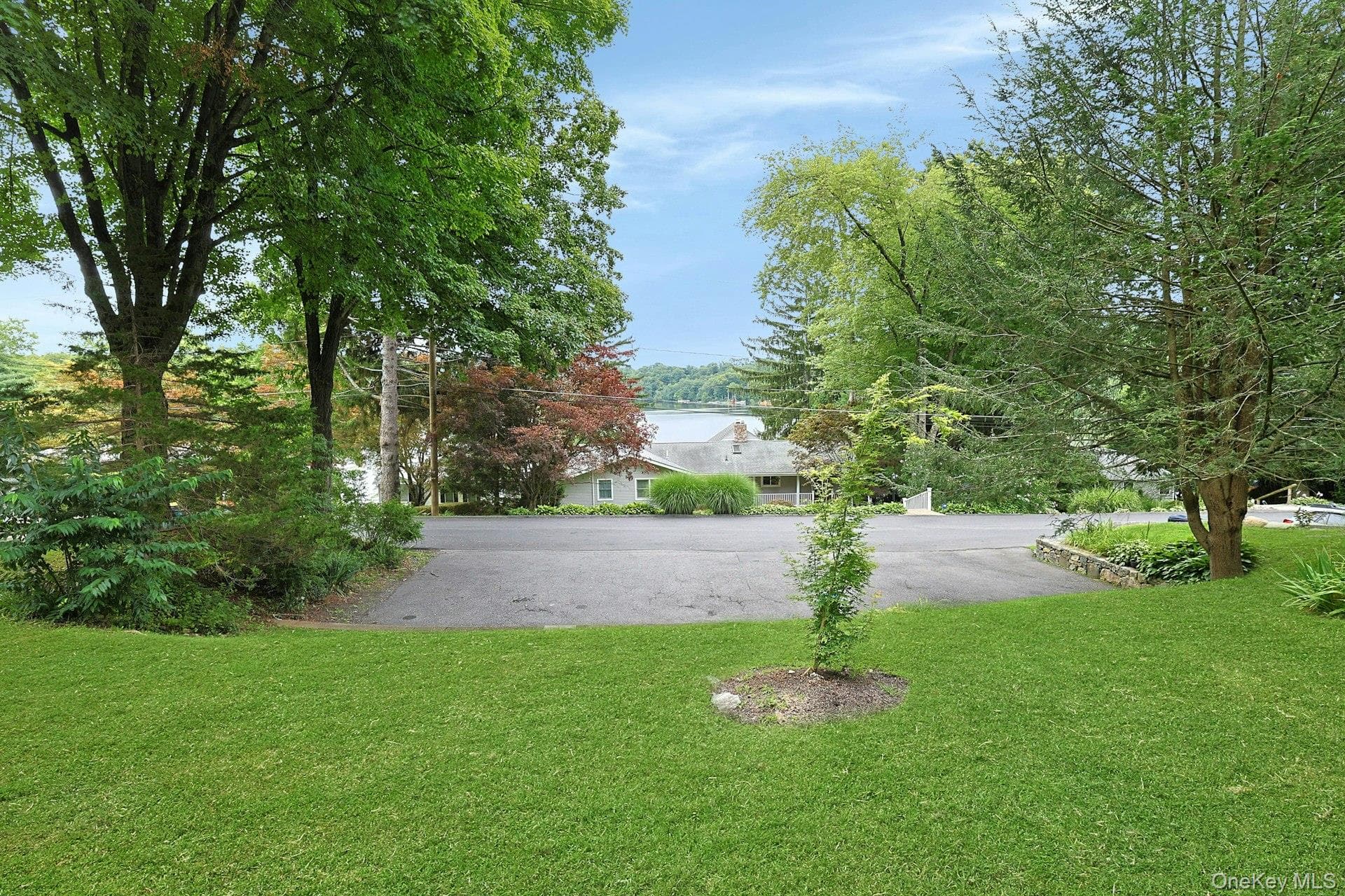 11 Lakeside Road thumbnail 42