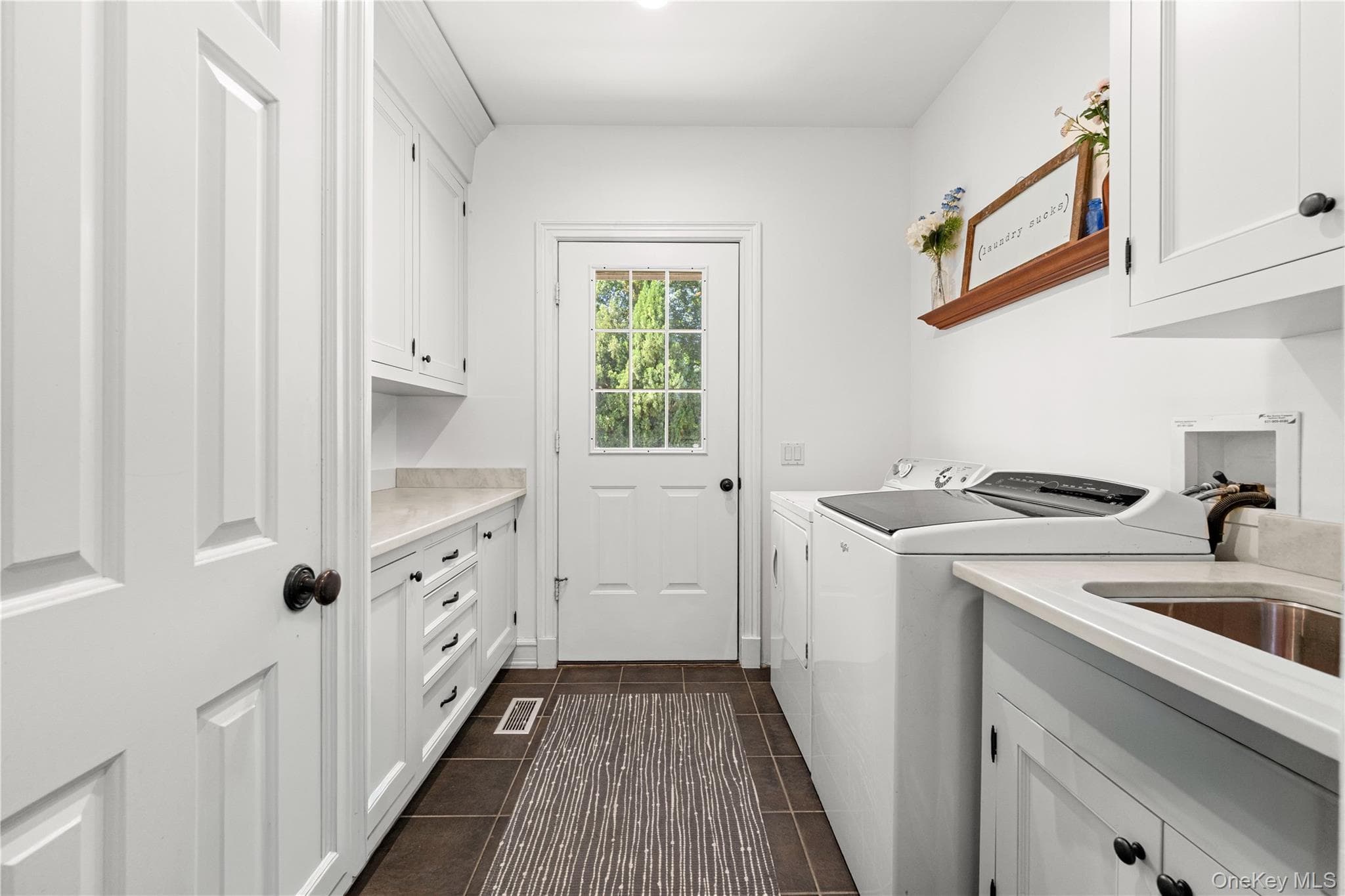 66 Woodlawn Avenue thumbnail 15