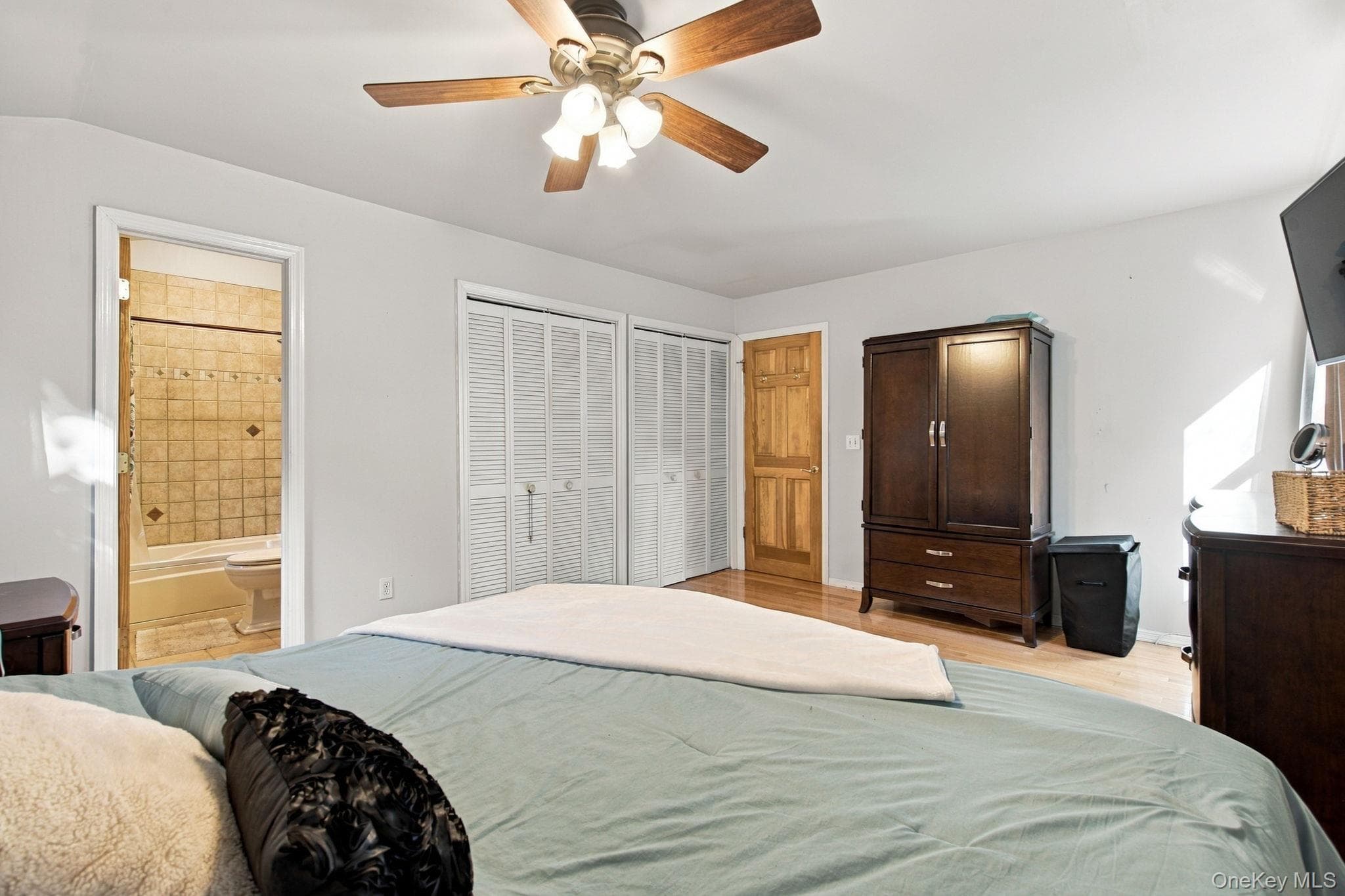 46 Cedar Street thumbnail 14