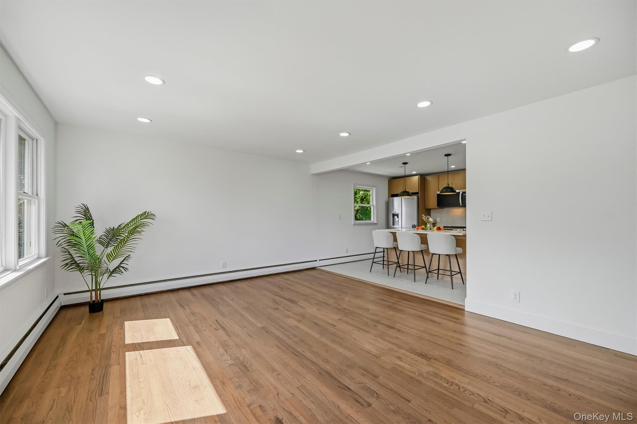 6 Lannis Avenue thumbnail 3