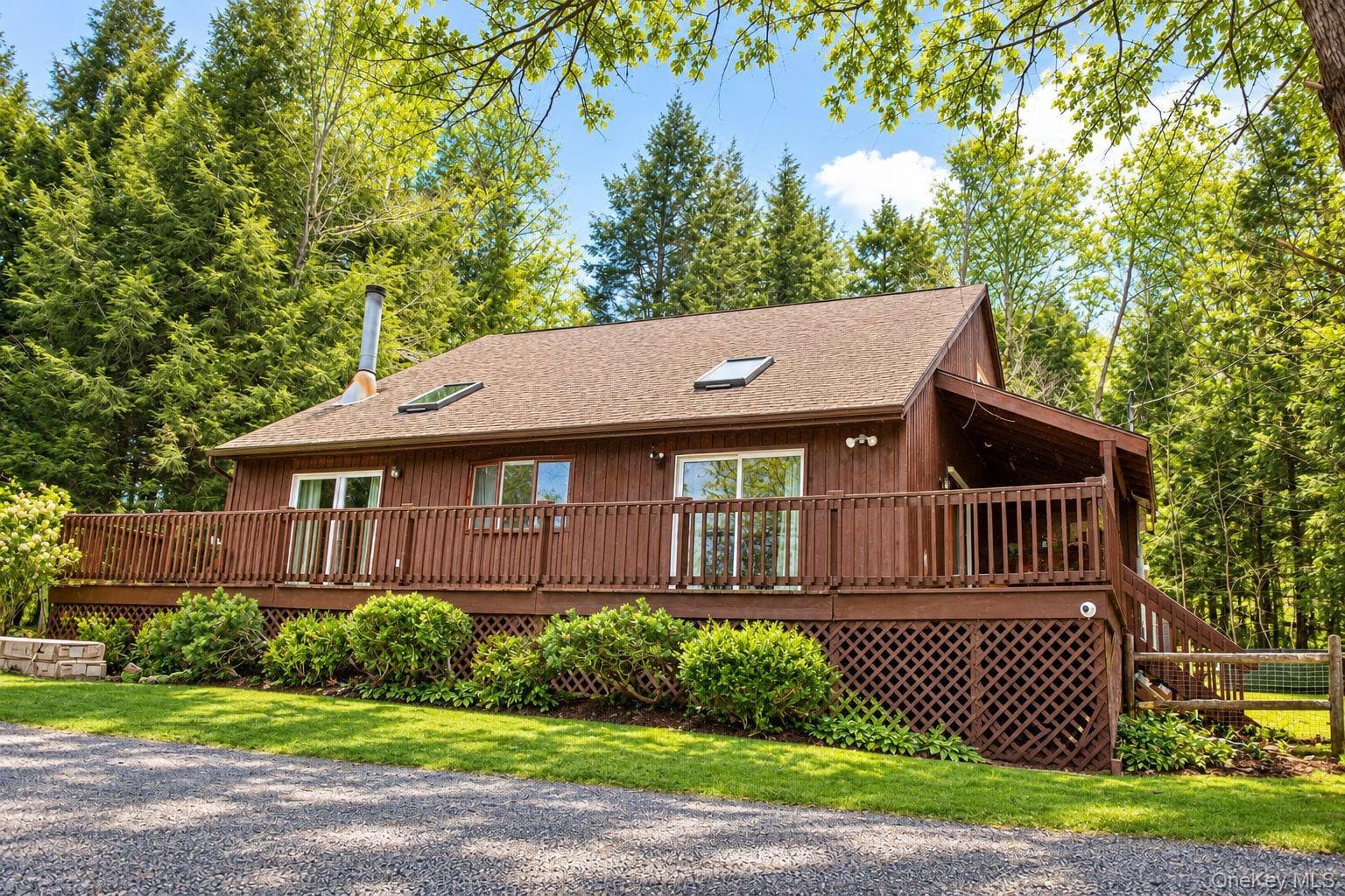 1270 Roaring Brook Lane, Middletown