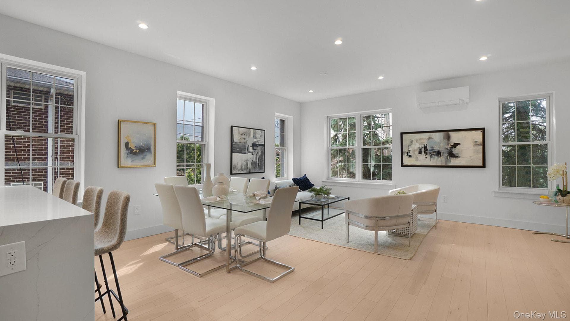 2424 Esplanade Avenue thumbnail 4