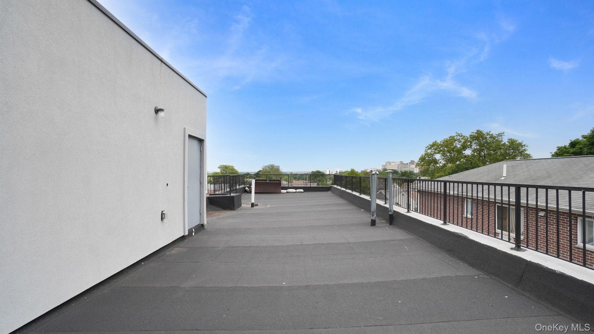 2424 Esplanade Avenue thumbnail 34