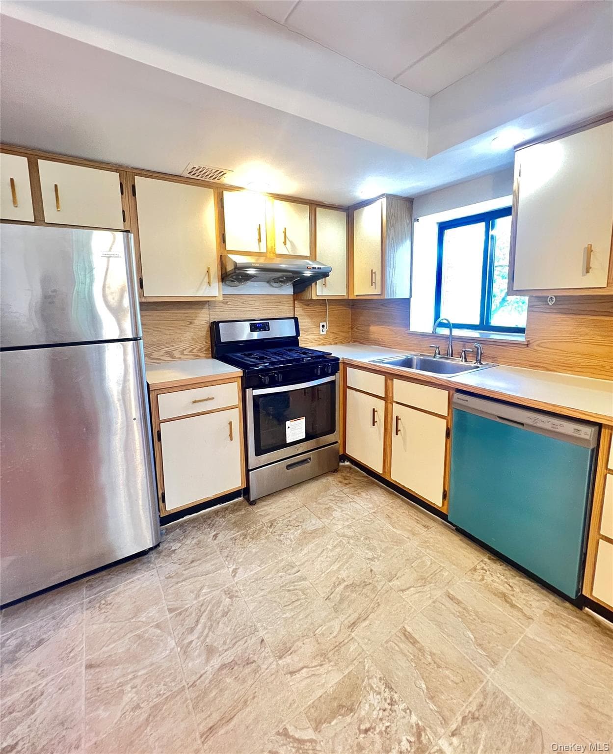 56-16 Seabury Street Unit: 2A thumbnail 3